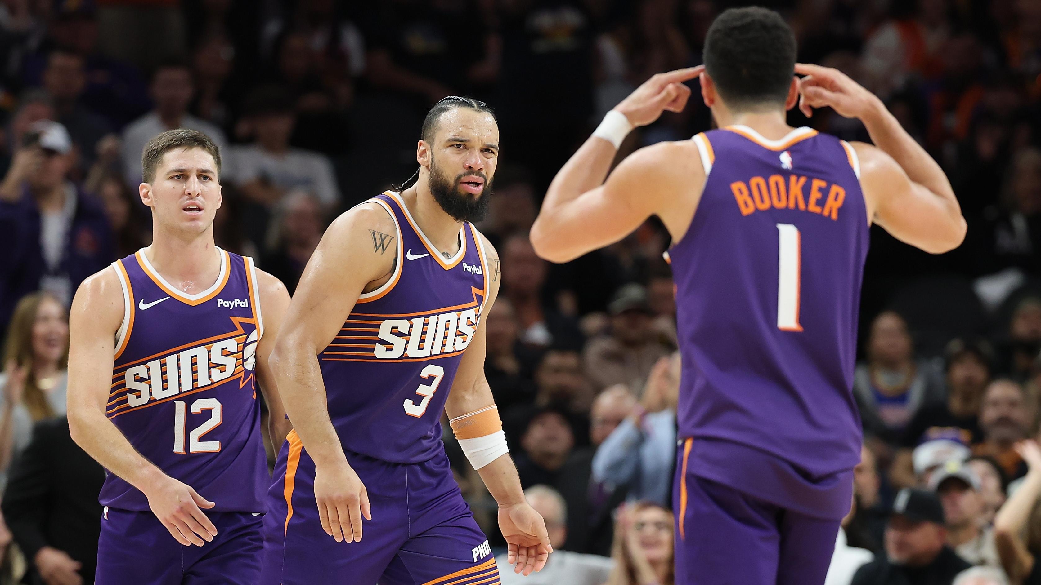 Golden State Warriors v Phoenix Suns