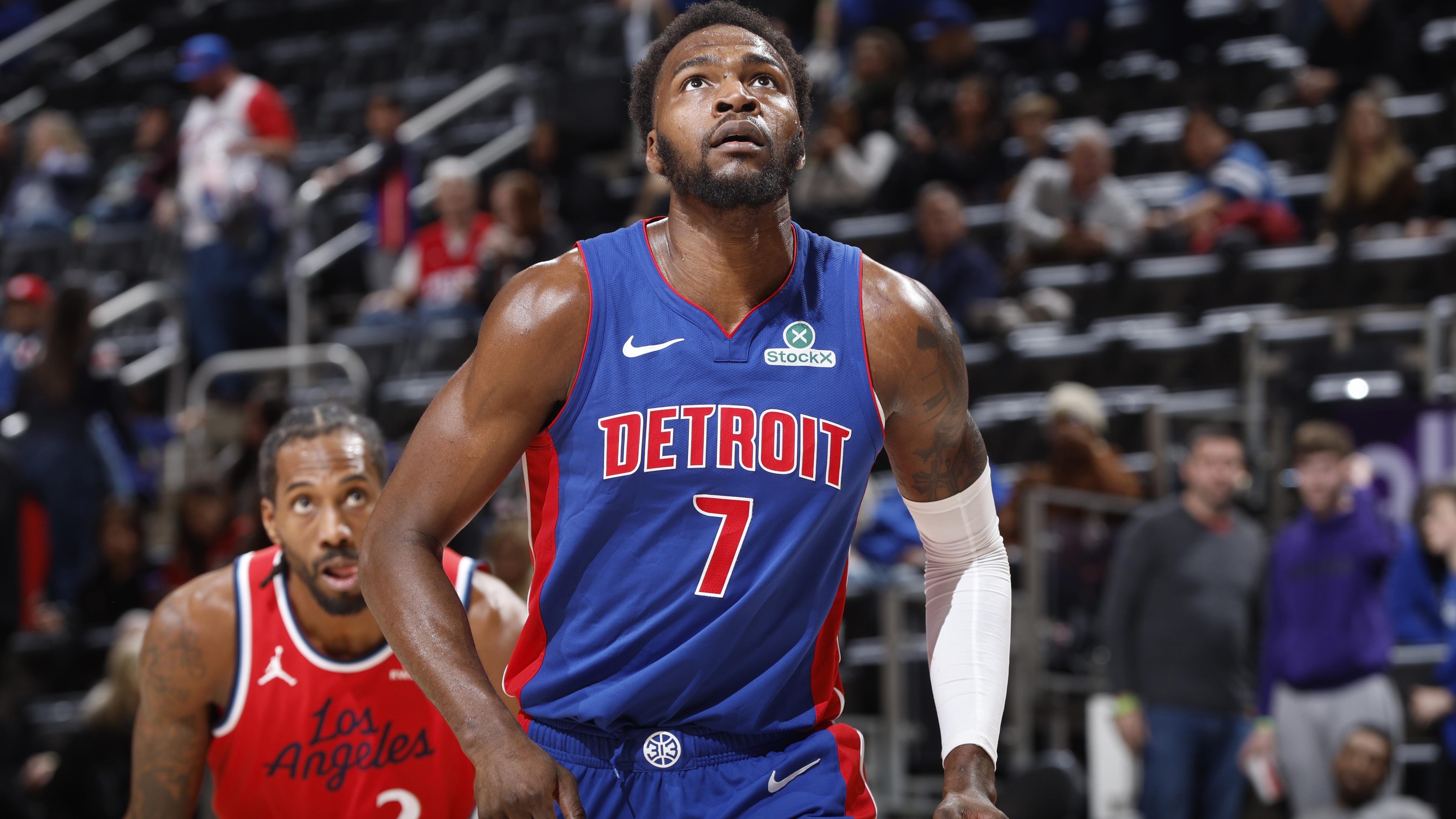 Los Angeles Clippers v Detroit Pistons