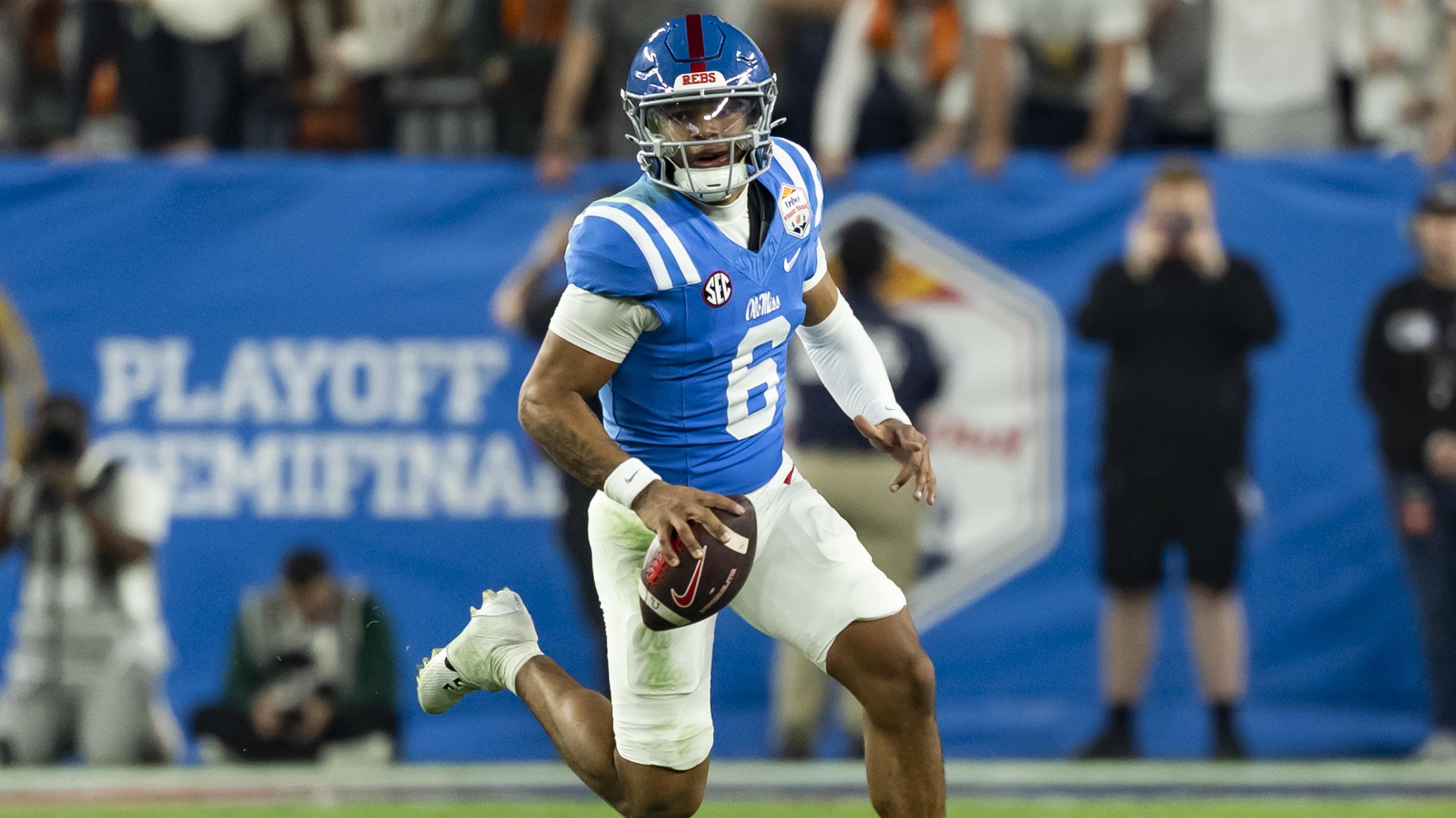 bleacherreport.com - Andrew Peters - Trinidad Chambliss Says Eligibility Issues Cost QB EA Sports College Football 27 Video Game Cover