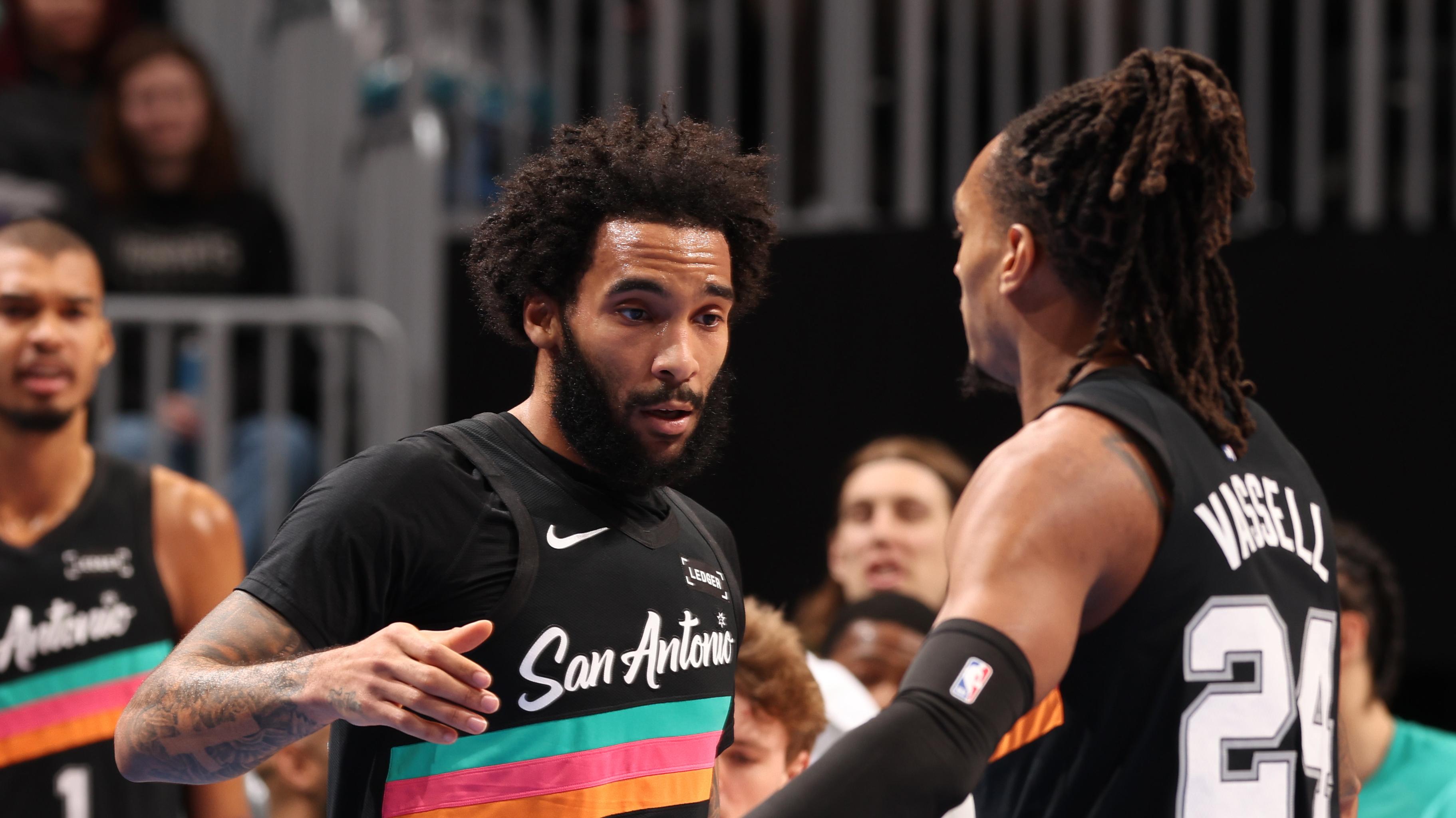 San Antonio Spurs v Charlotte Hornets