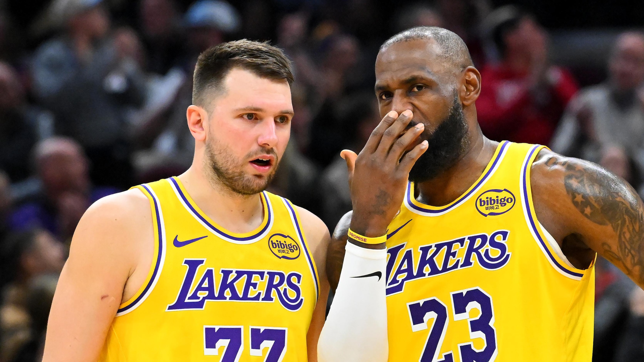 Los Angeles Lakers v Cleveland Cavaliers Los Angeles Lakers v Cleveland Cavaliers