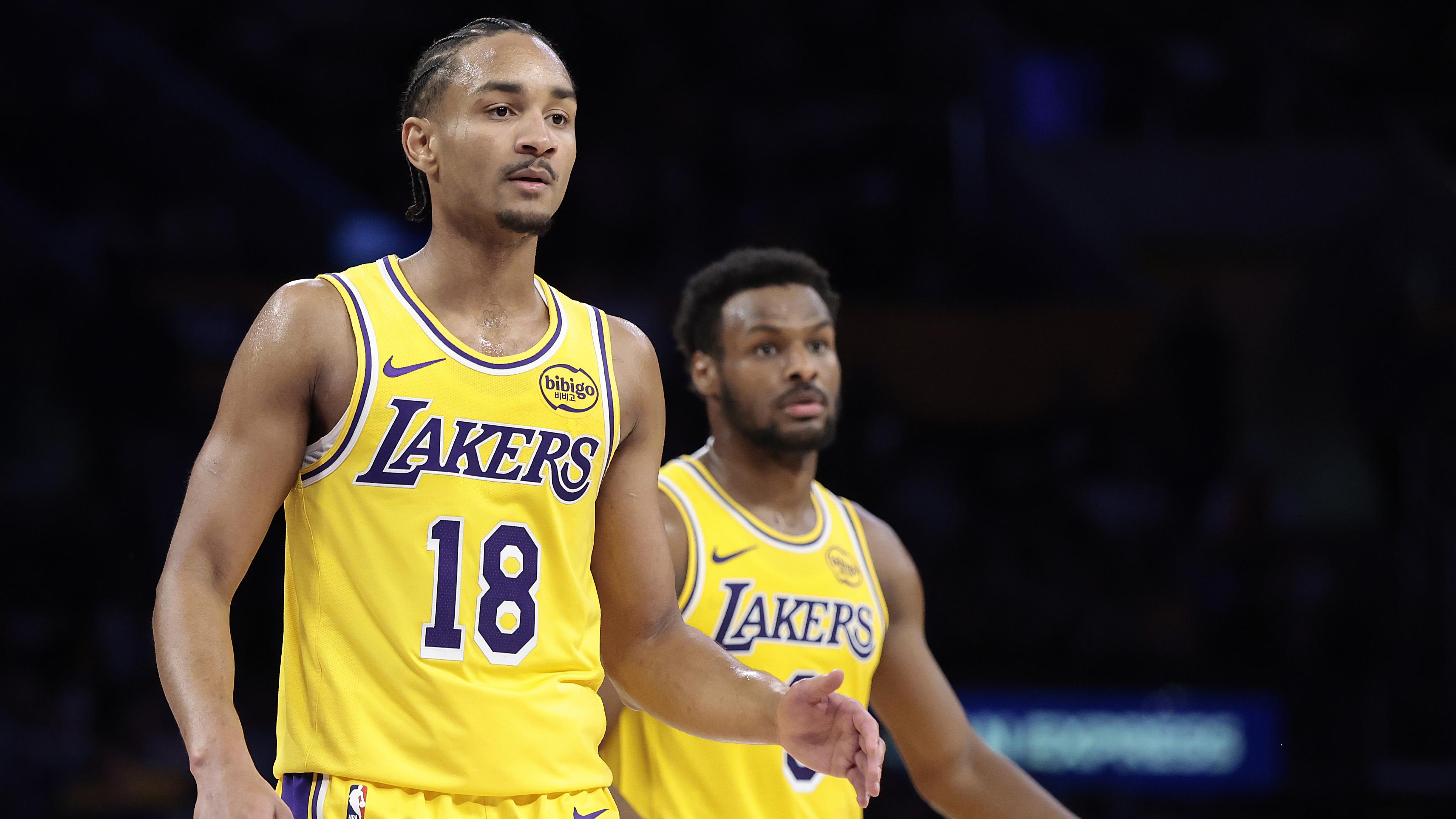 San Antonio Spurs v Los Angeles Lakers