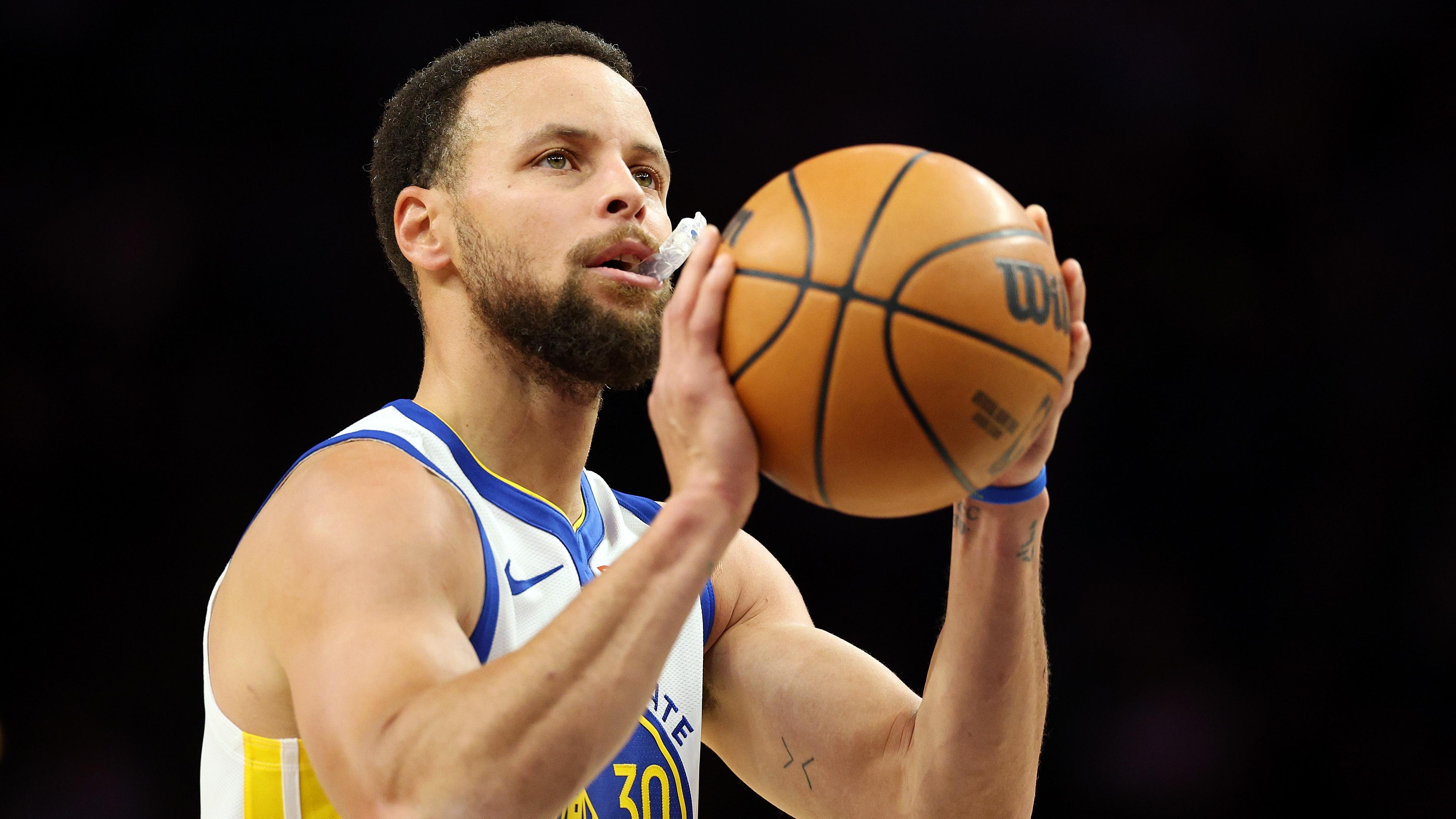 Golden State Warriors v Minnesota Timberwolves