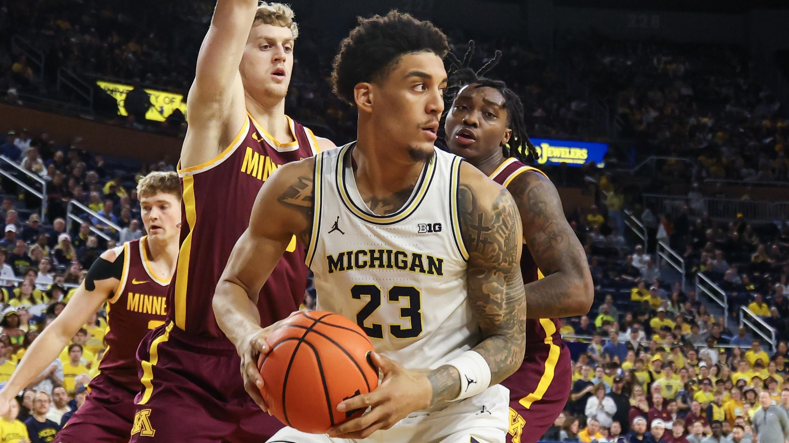 COLLEGE BASKETBALL: FEB 24 Minnesota at Michigan COLLEGE BASKETBALL: FEB 24 Minnesota at Michigan
