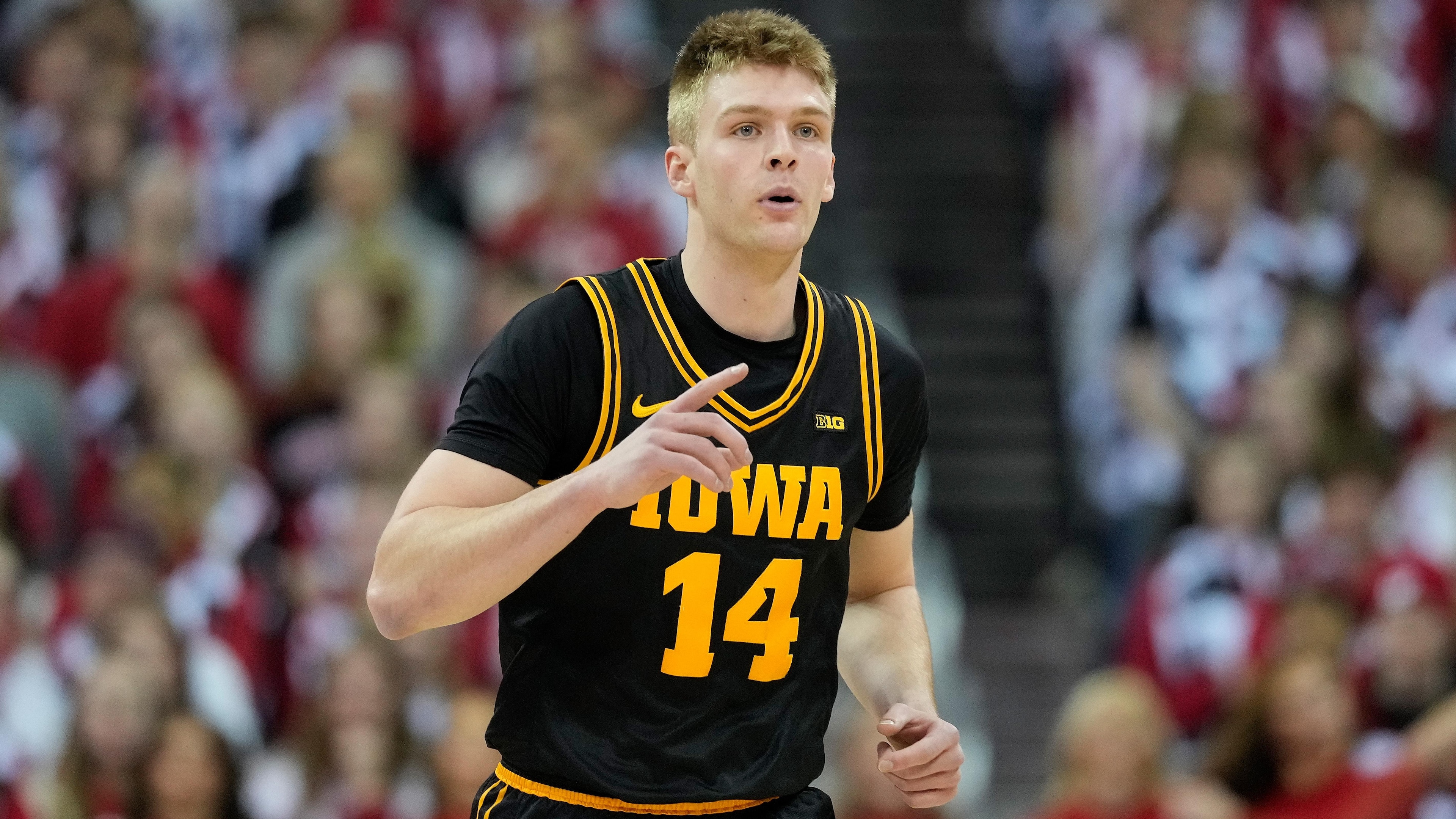 Iowa v Wisconsin Iowa v Wisconsin