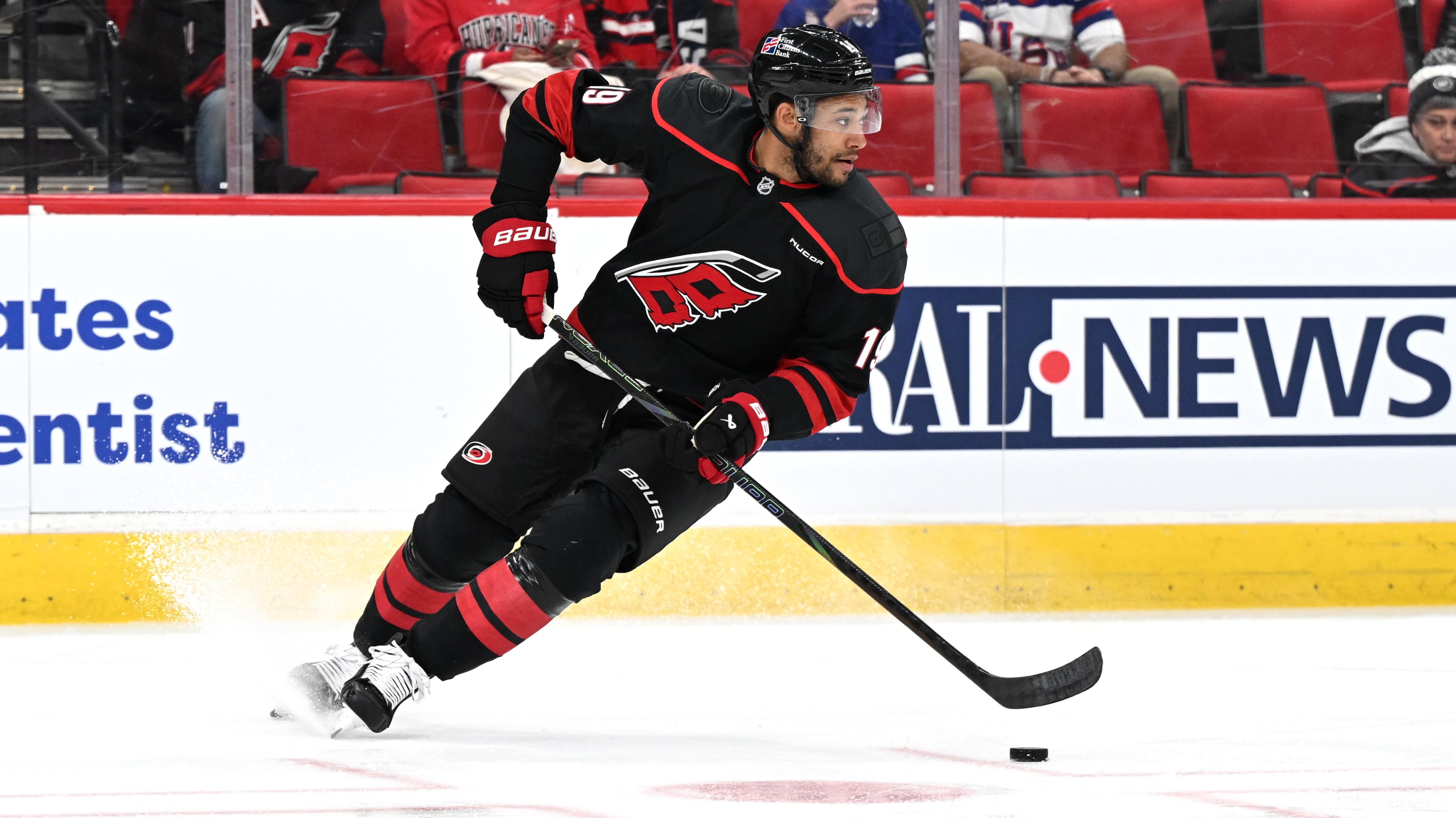 NHL: FEB 26 Lightning at Hurricanes