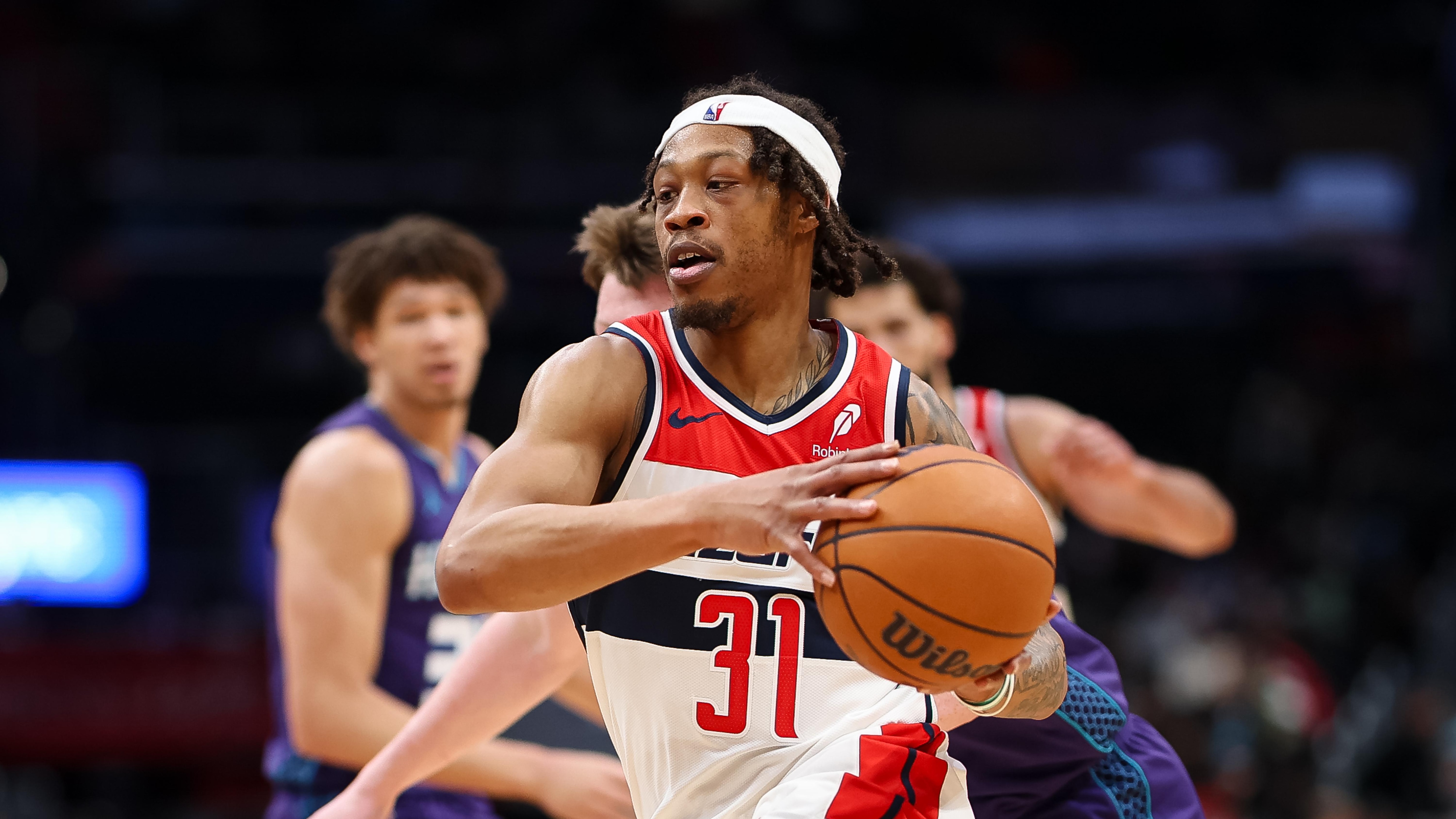 Charlotte Hornets v Washington Wizards