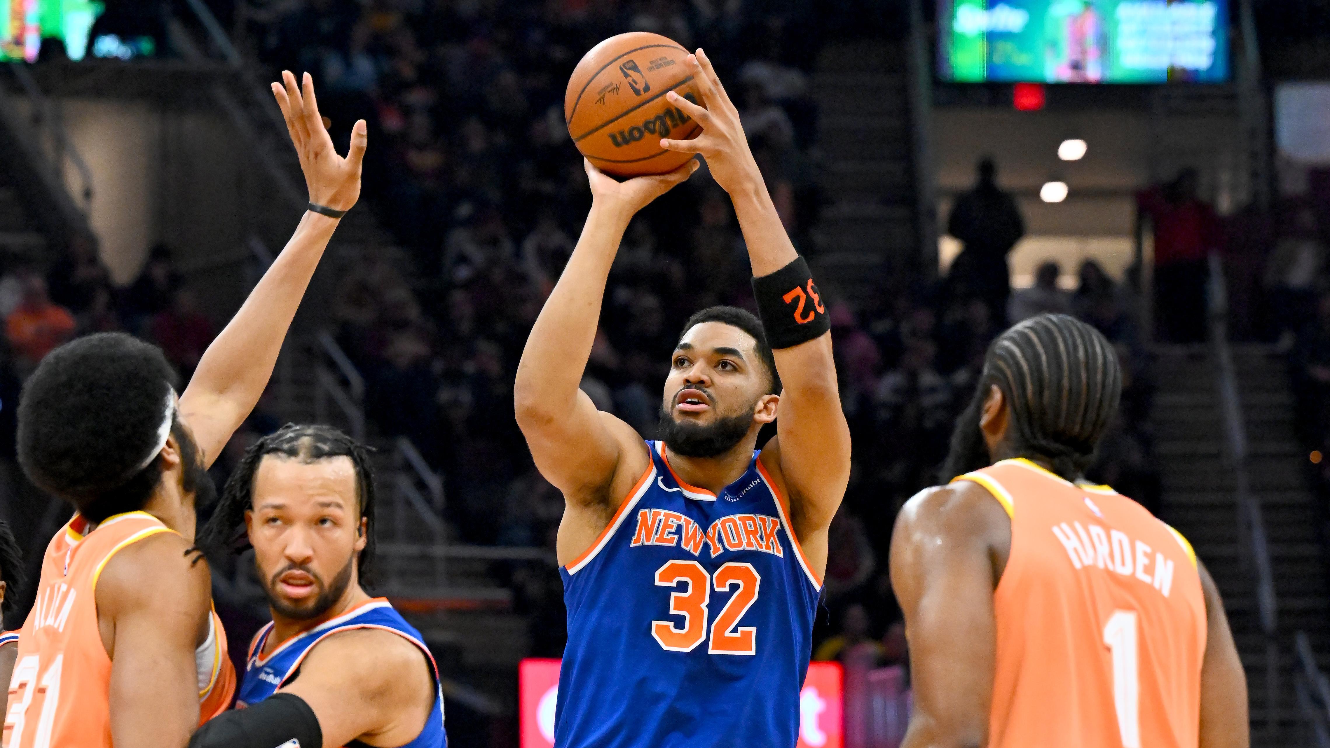 New York Knicks v Cleveland Cavaliers