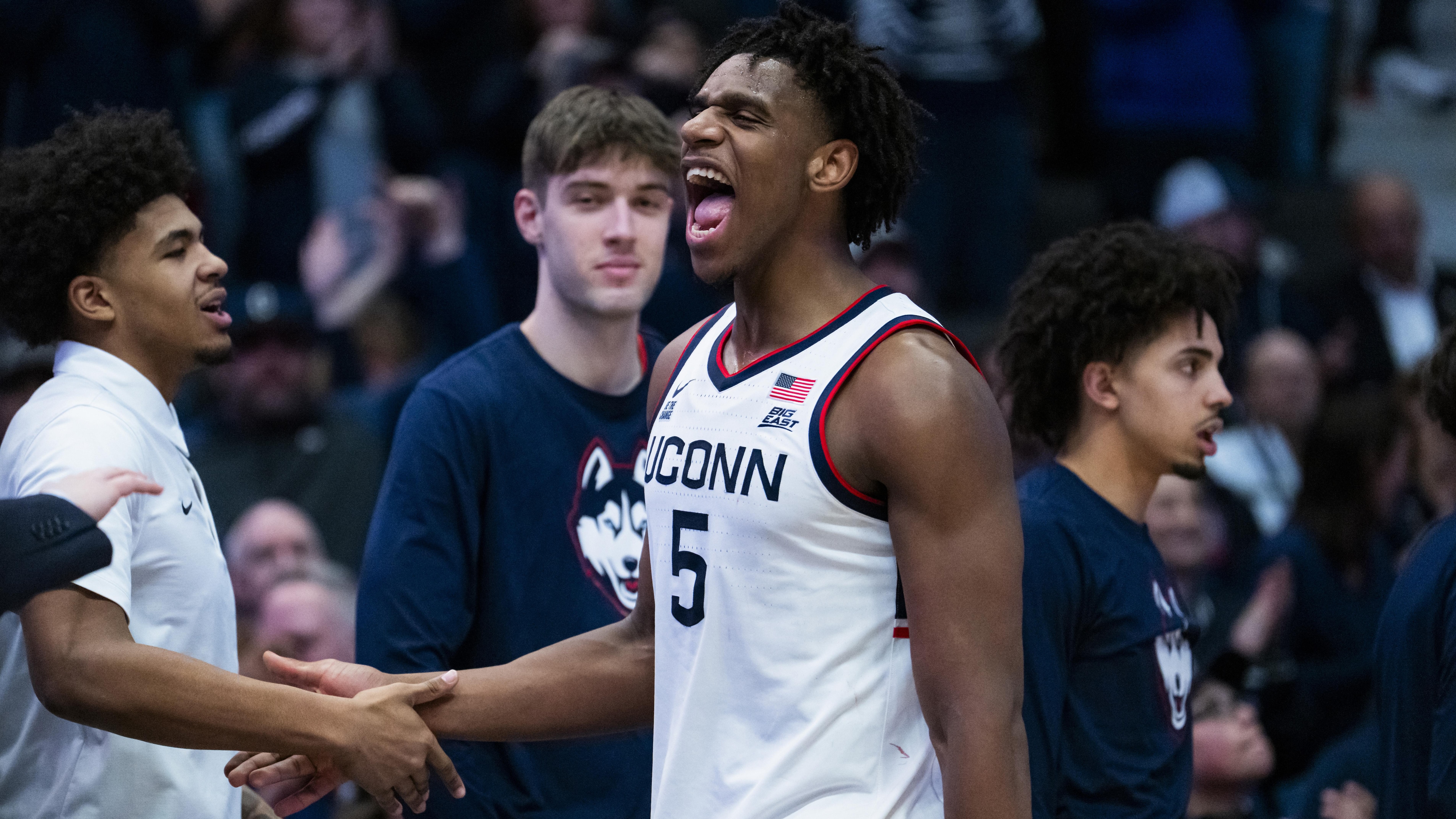 St. John's v Connecticut