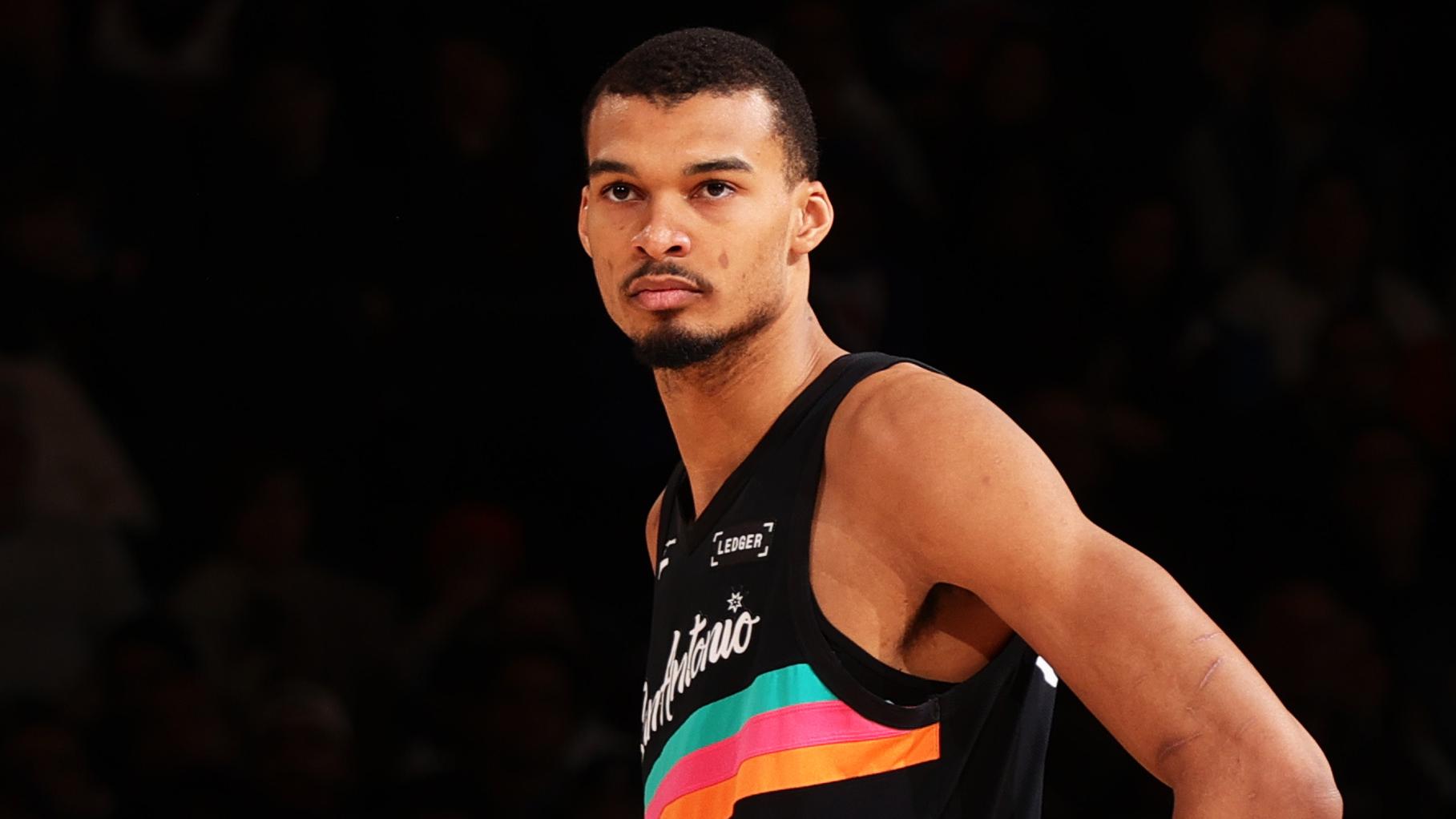 San Antonio Spurs v New York Knicks