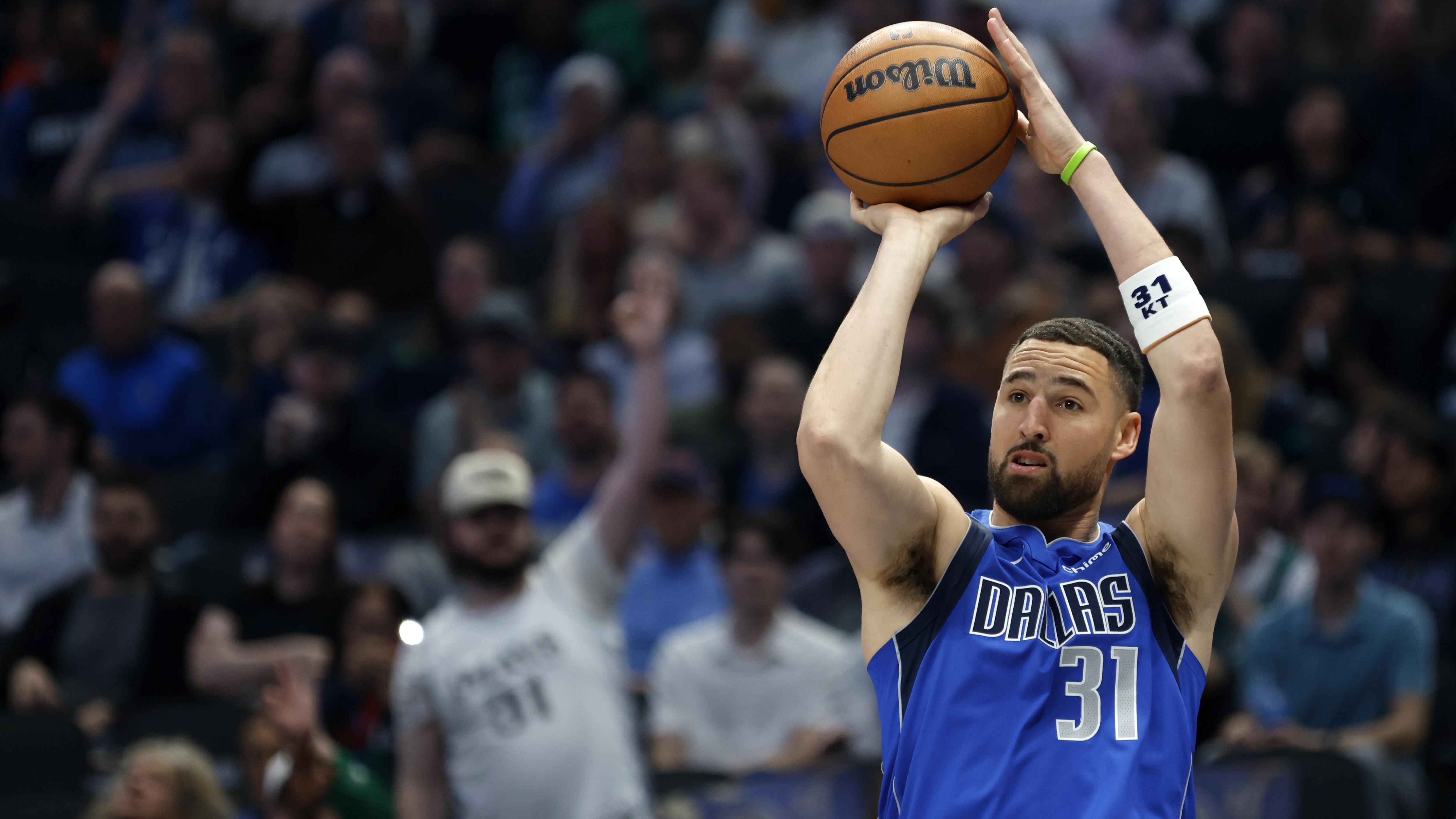 Sacramento Kings v Dallas Mavericks