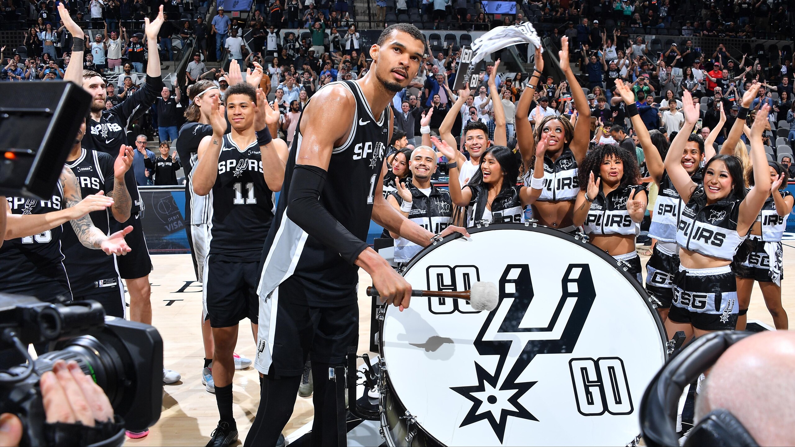 Detroit Pistons v San Antonio Spurs