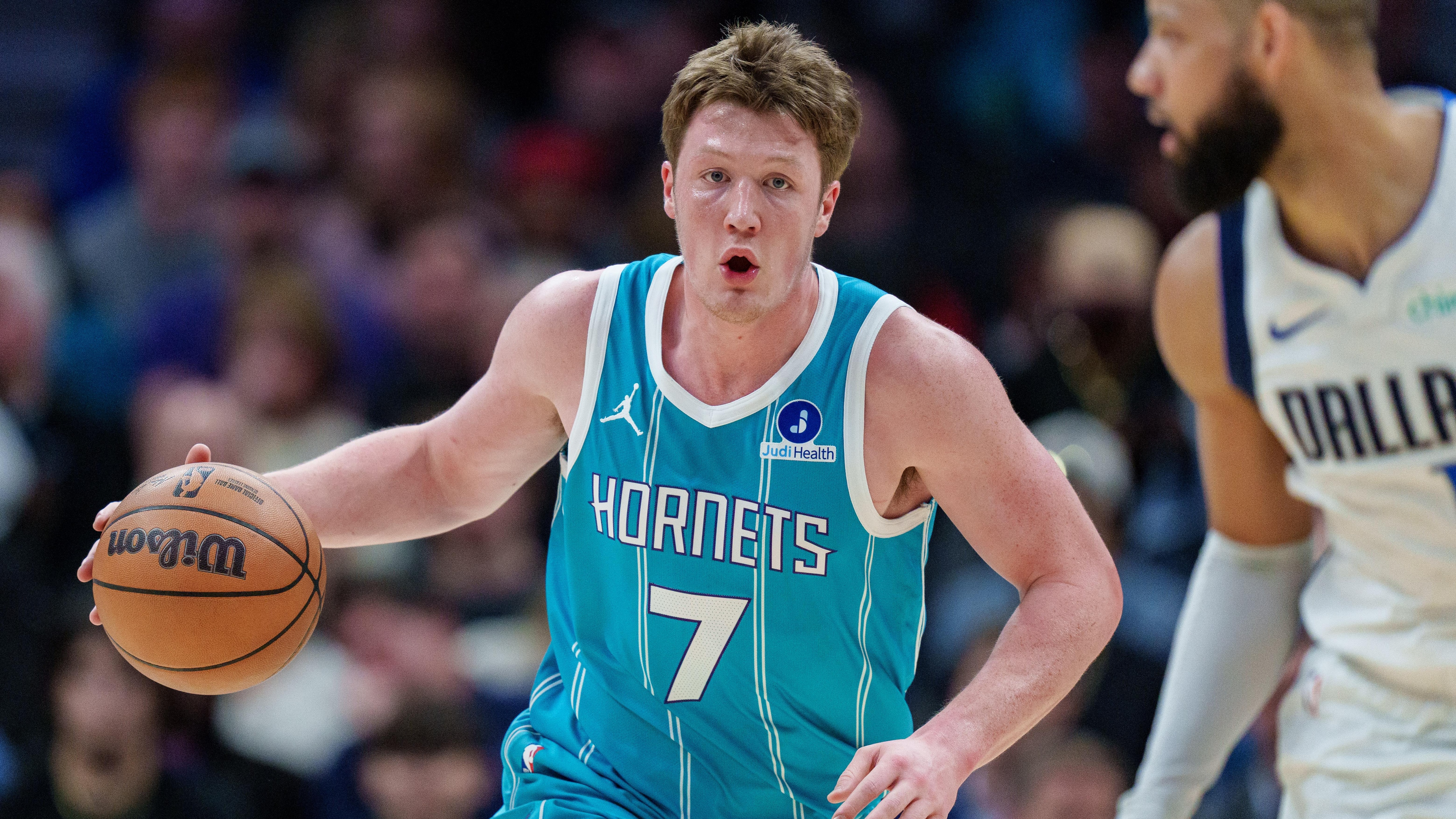 Dallas Mavericks v Charlotte Hornets