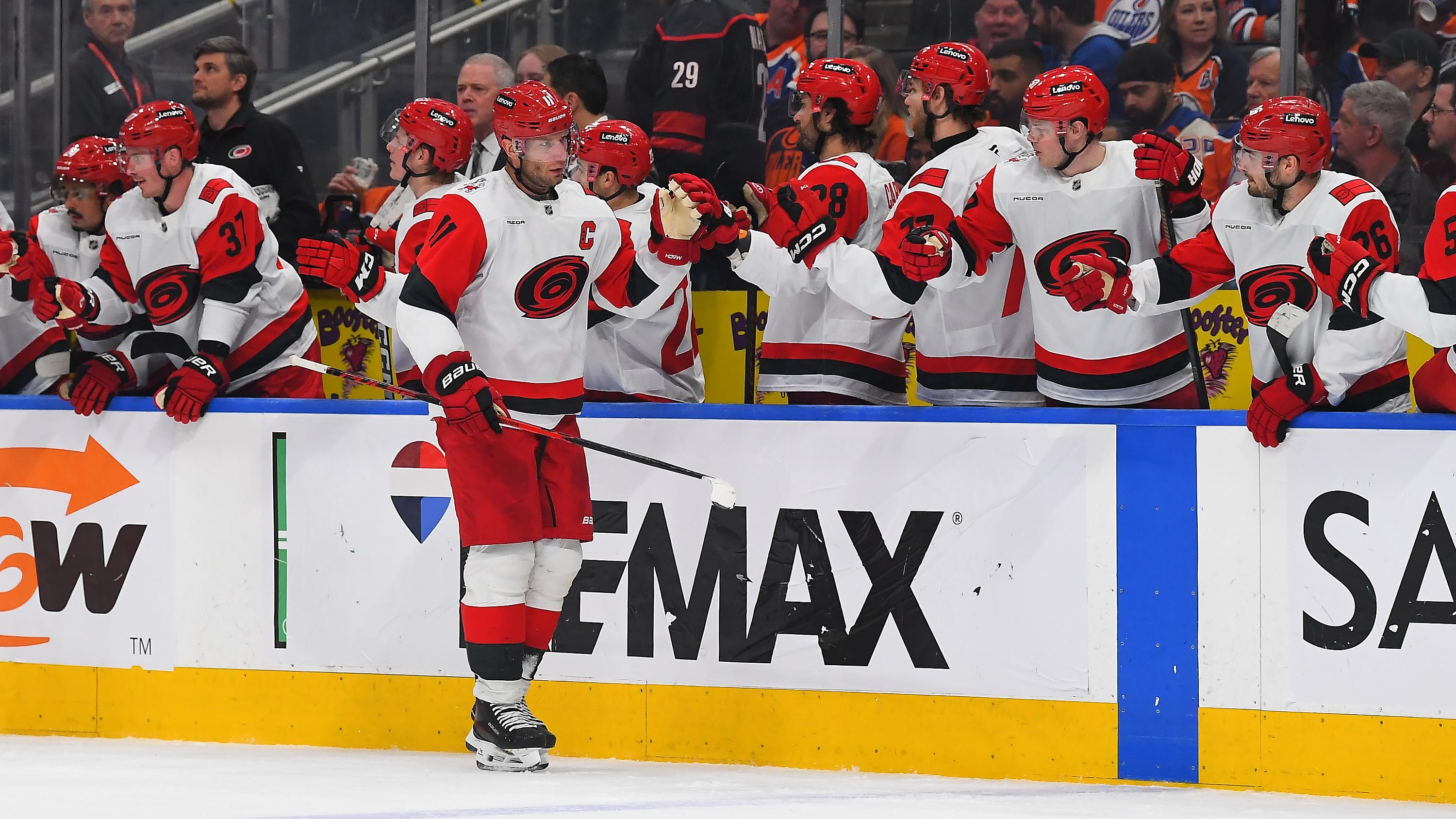 Carolina Hurricanes v Edmonton Oilers