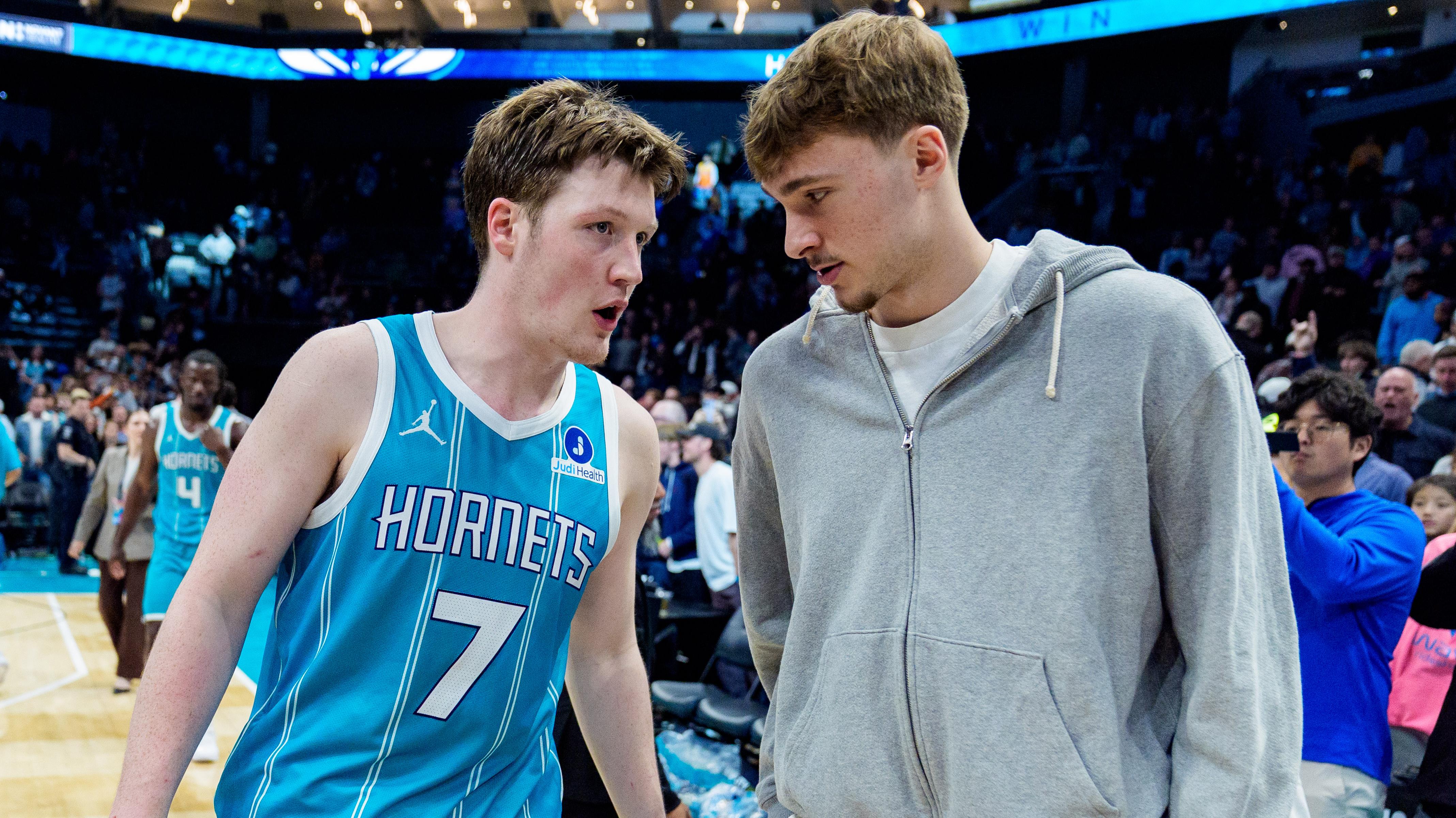 Dallas Mavericks v Charlotte Hornets