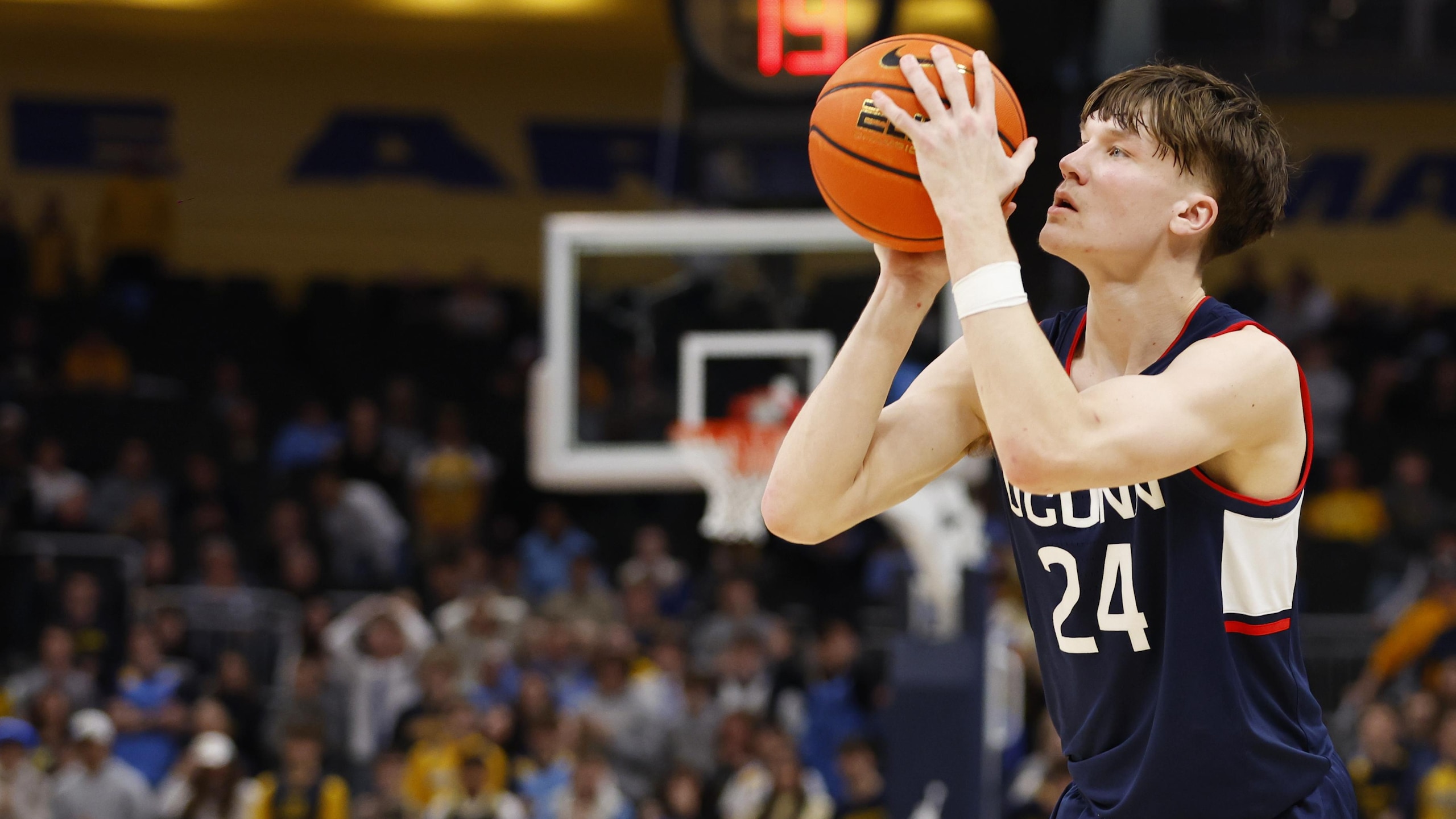 COLLEGE BASKETBALL: MAR 07 UConn at Marquette