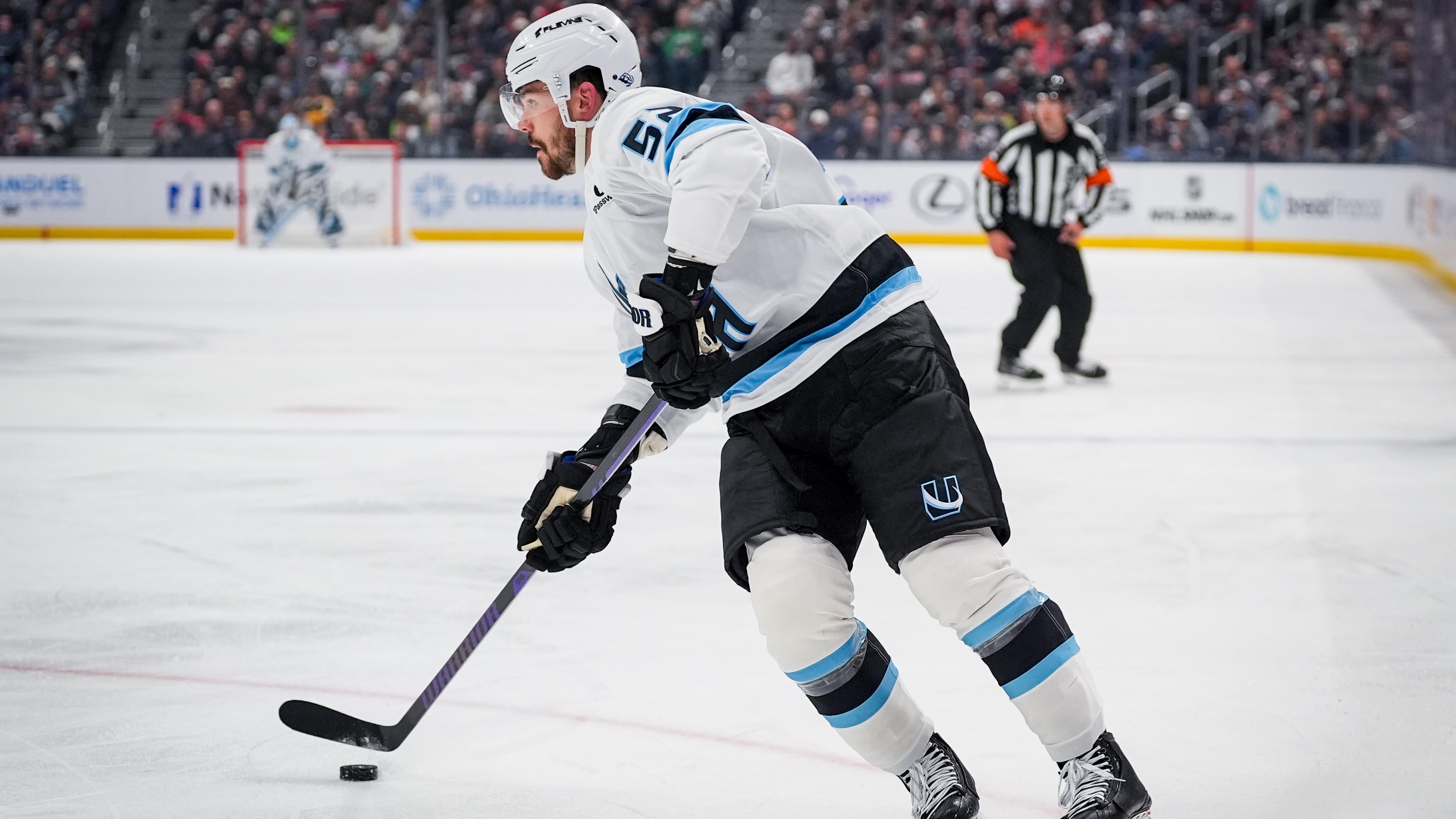 Utah Mammoth v Columbus Blue Jackets