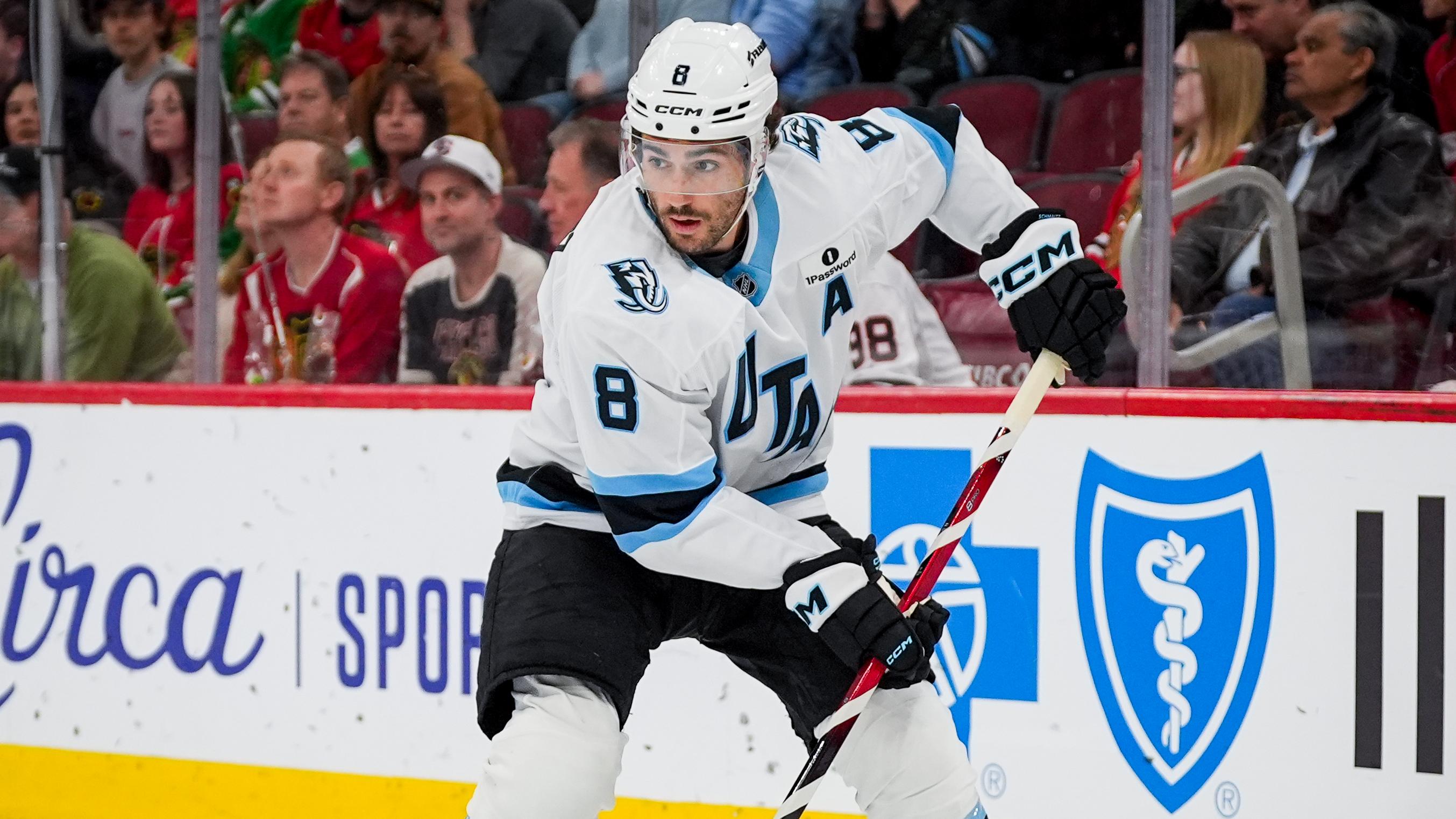 Utah Mammoth v Chicago Blackhawks