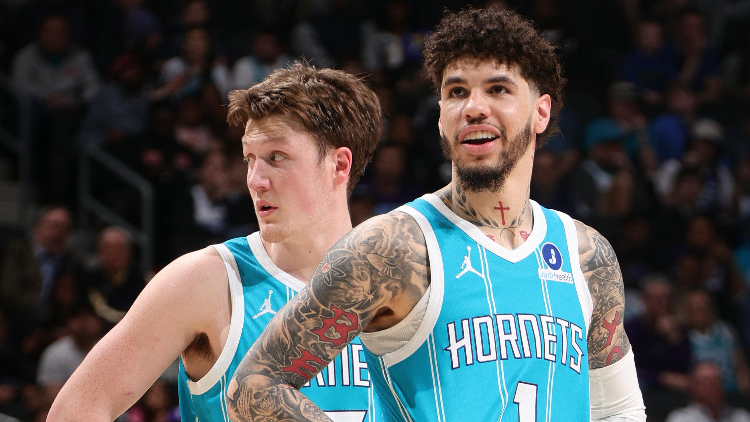 Dallas Mavericks v Charlotte Hornets