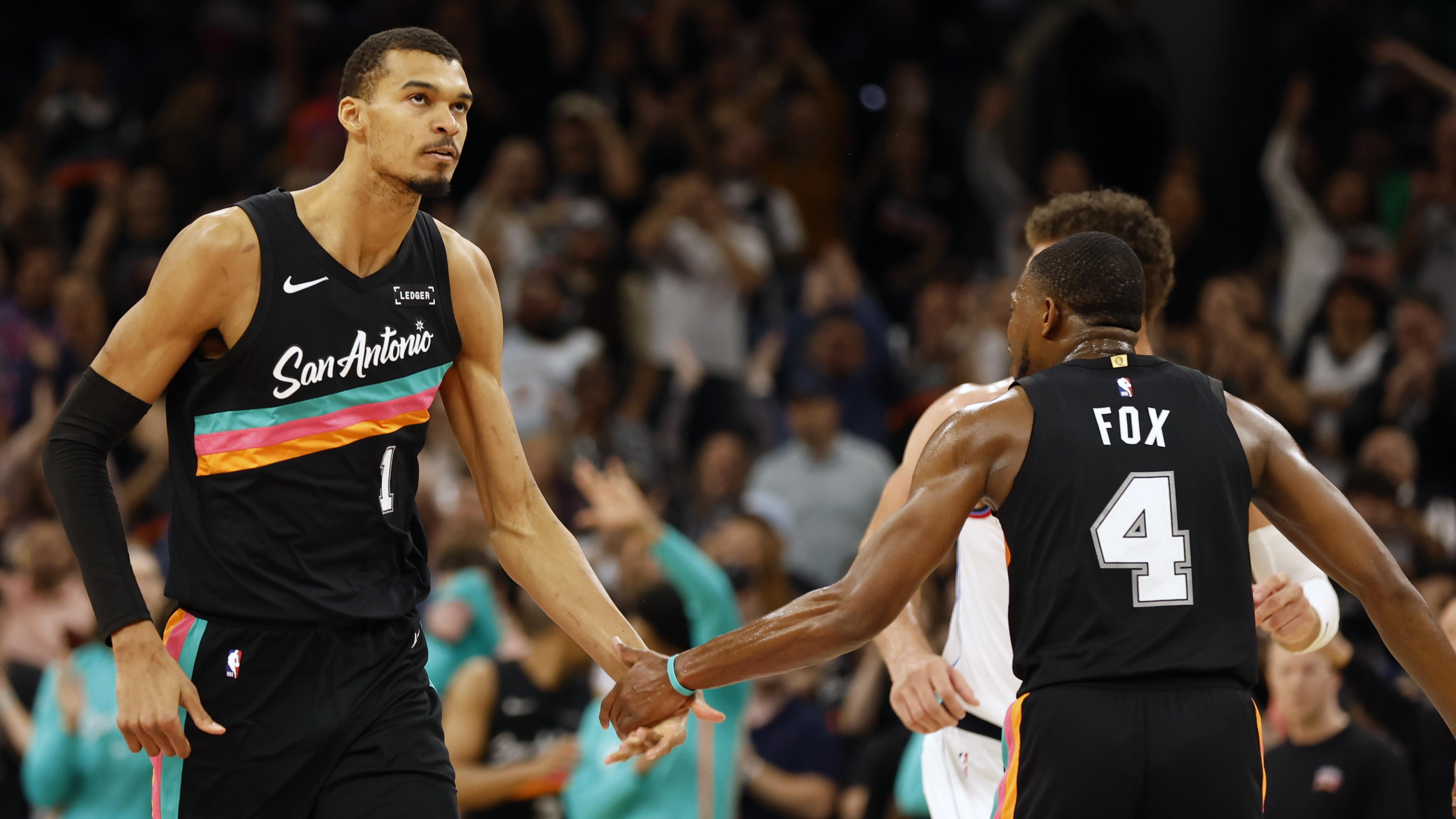 Los Angeles Clippers v San Antonio Spurs