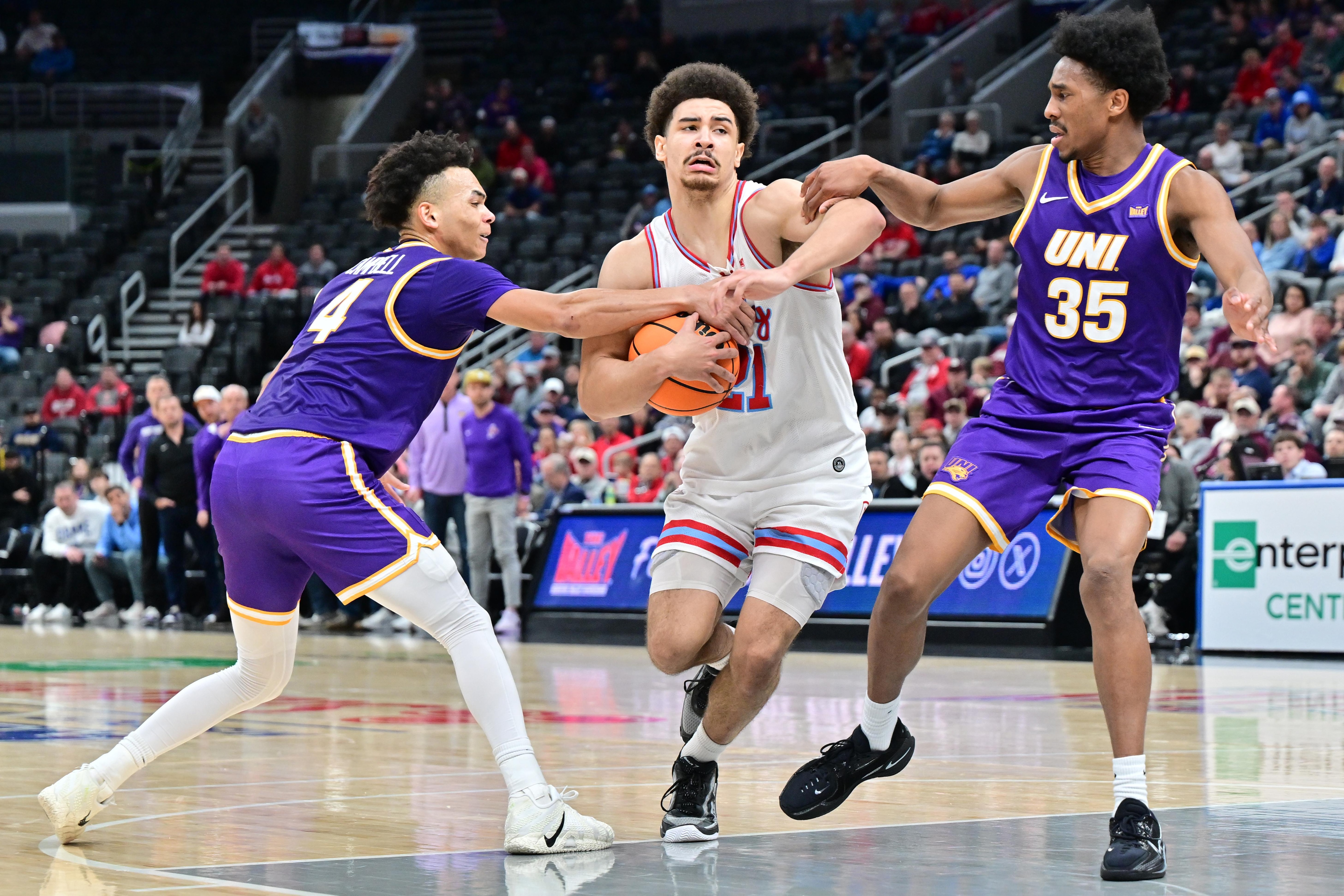 COLLEGE BASKETBALL: MAR 07 MVC Tournament - Bradley v UNI