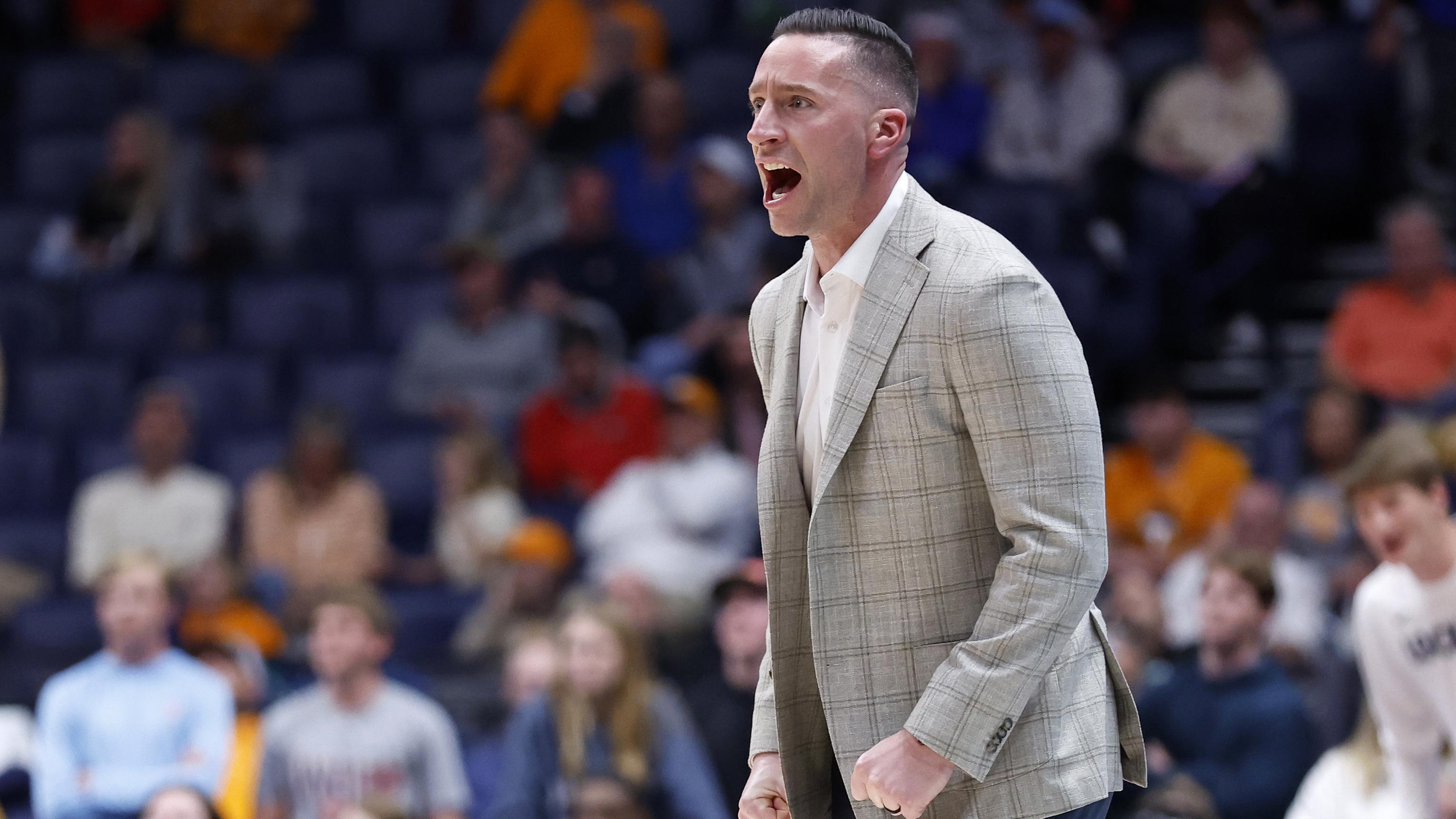 COLLEGE BASKETBALL: MAR 12 SEC Tournament - Tennessee vs Auburn