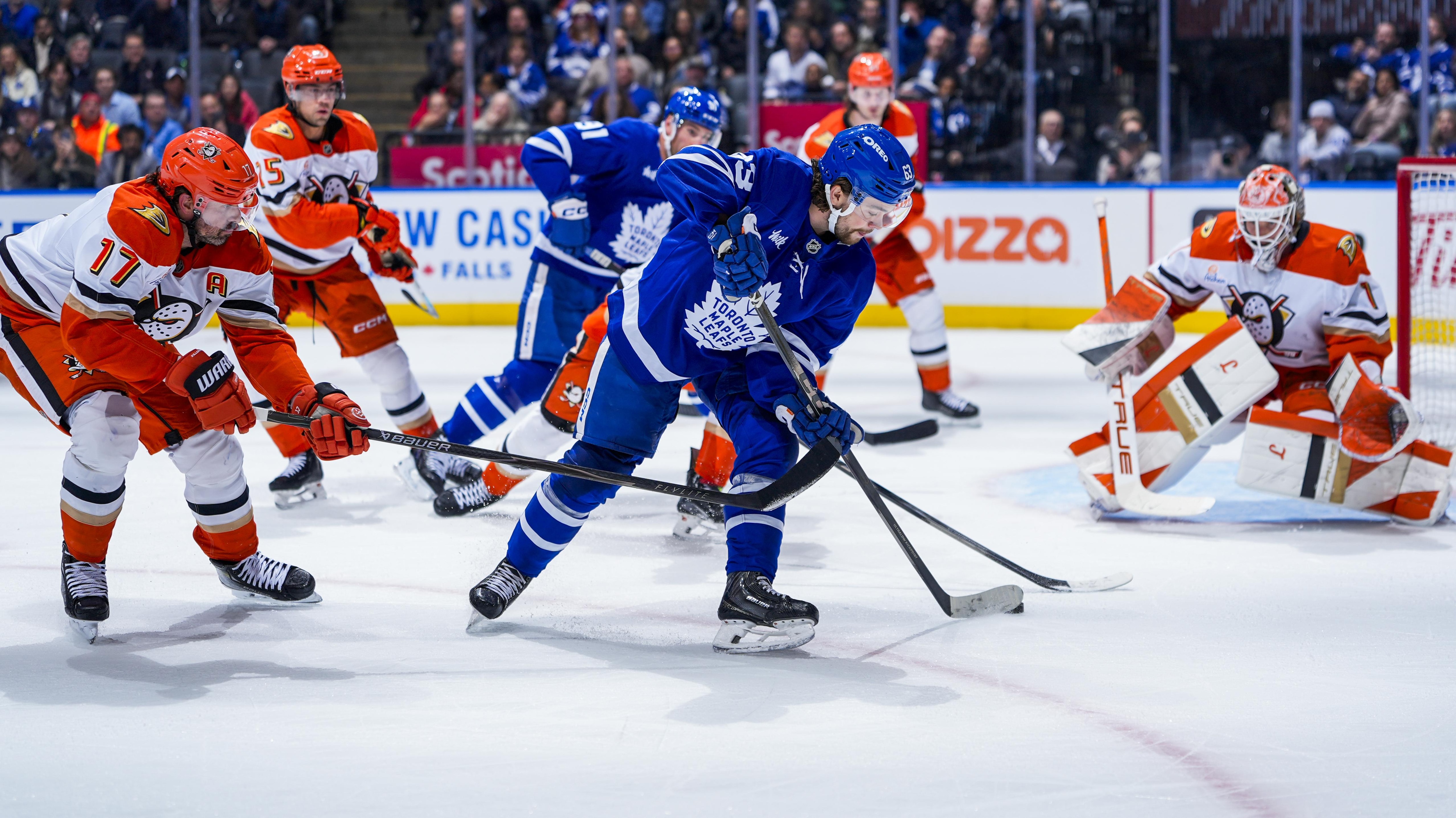 Anaheim Ducks  v Toronto Maple Leafs