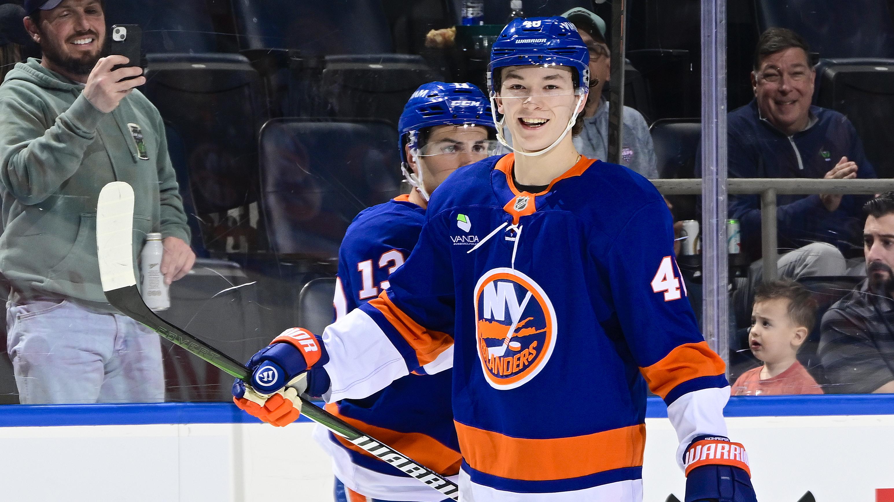 Los Angeles Kings v New York Islanders