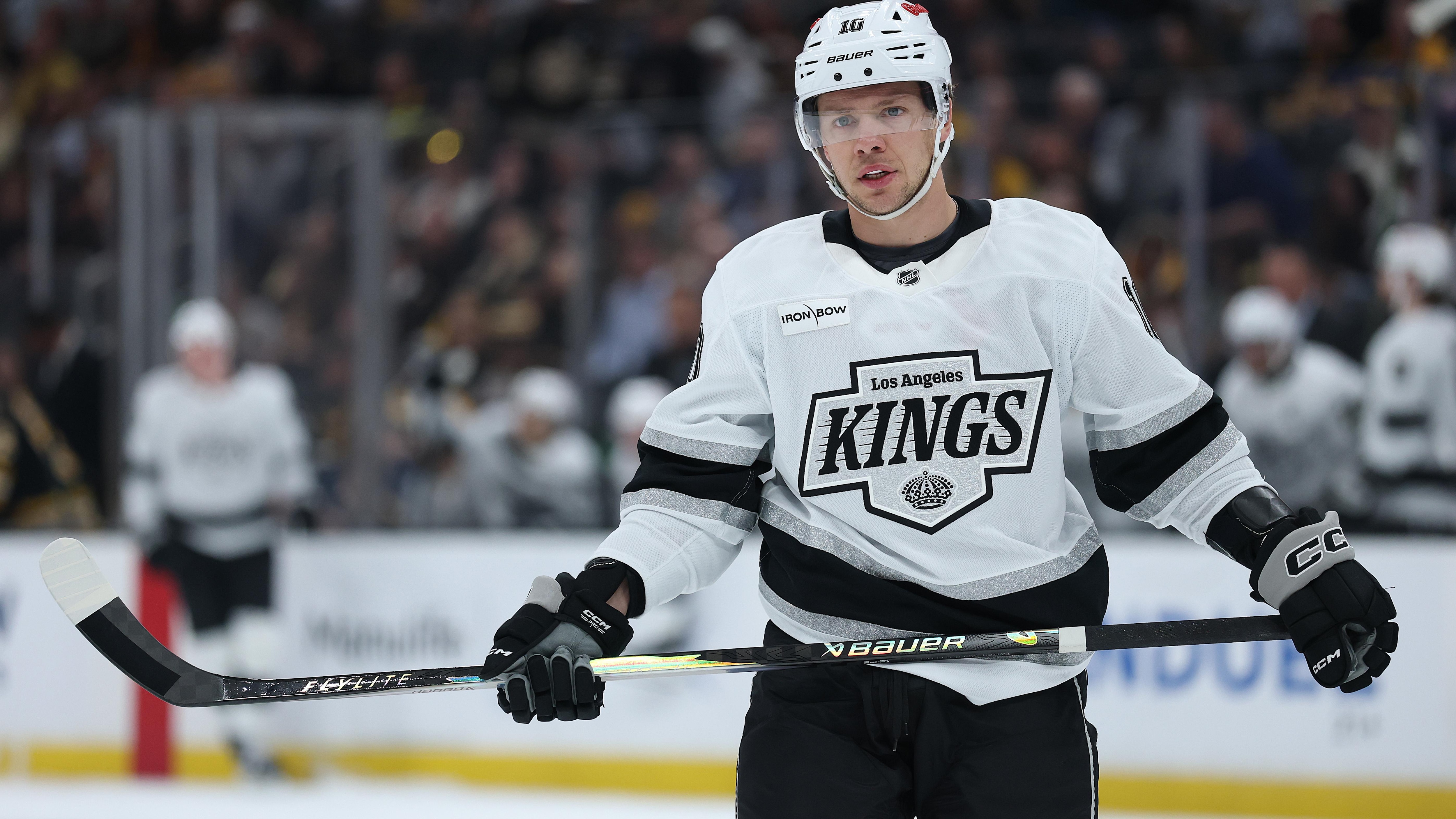 Los Angeles Kings v Boston Bruins