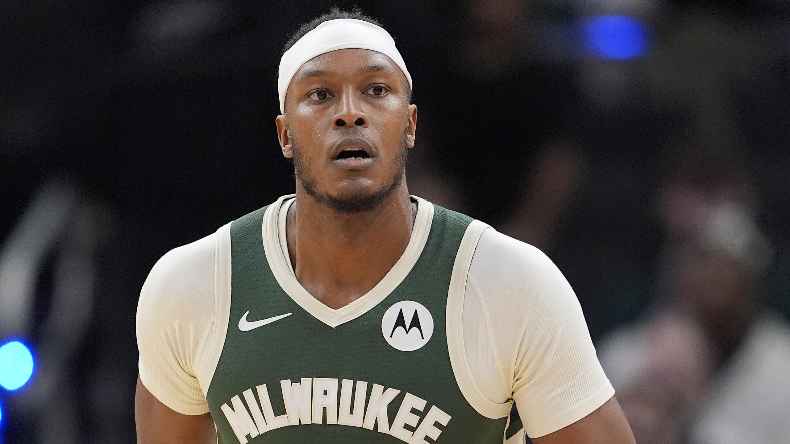Cleveland Cavaliers v Milwaukee Bucks Cleveland Cavaliers v Milwaukee Bucks