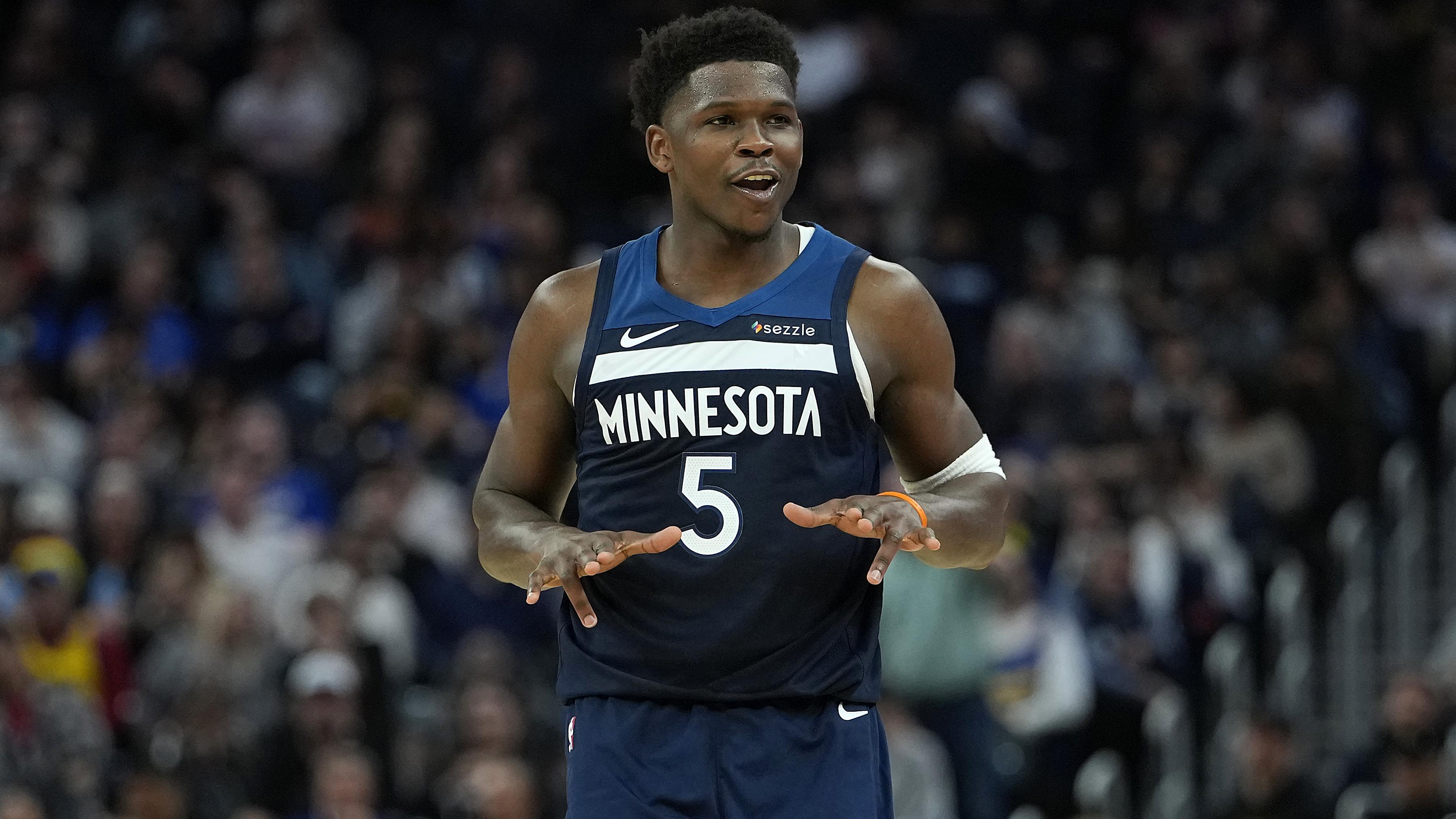 Minnesota TImberwolves v Golden State Warriors