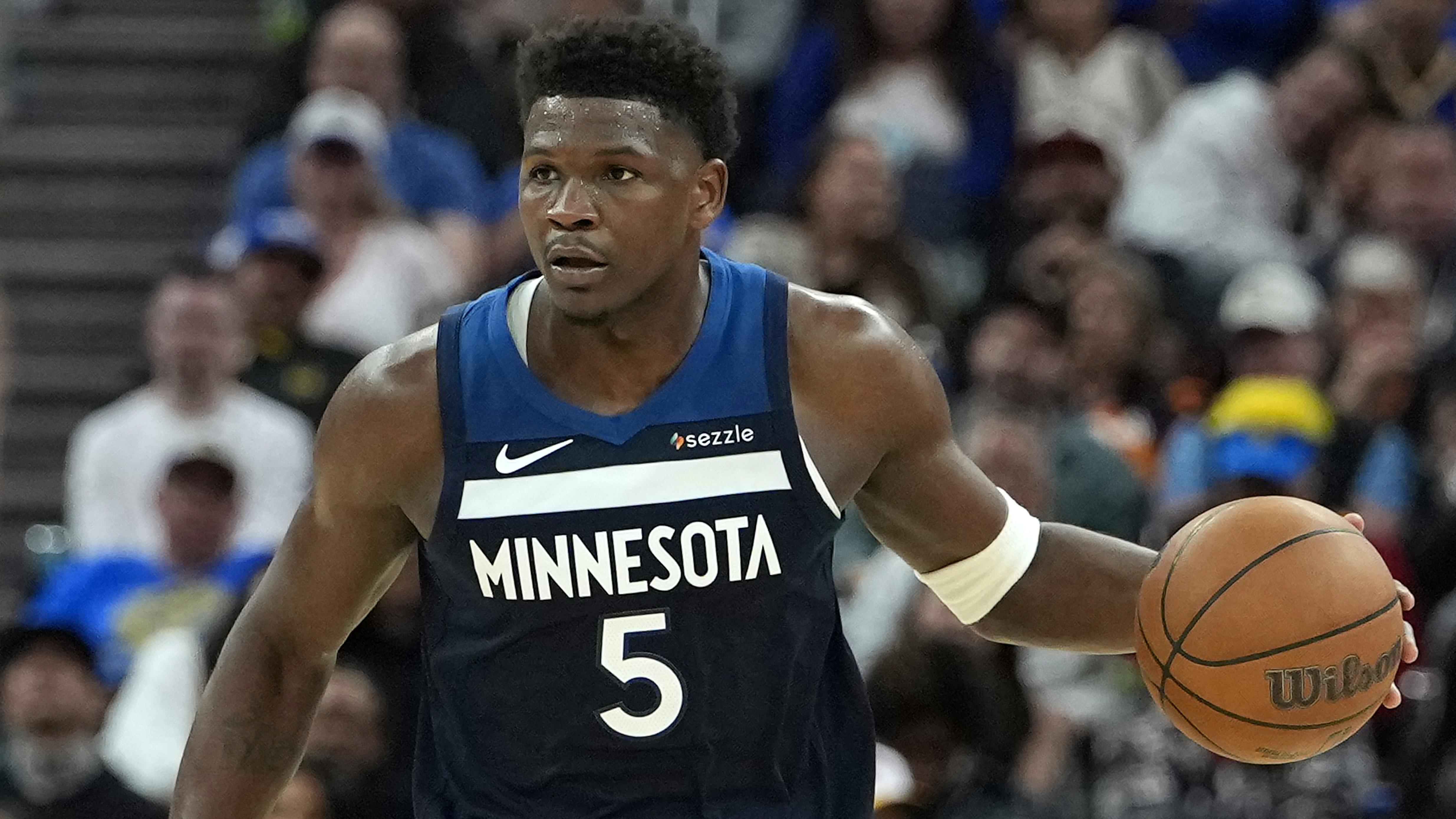 Minnesota TImberwolves v Golden State Warriors