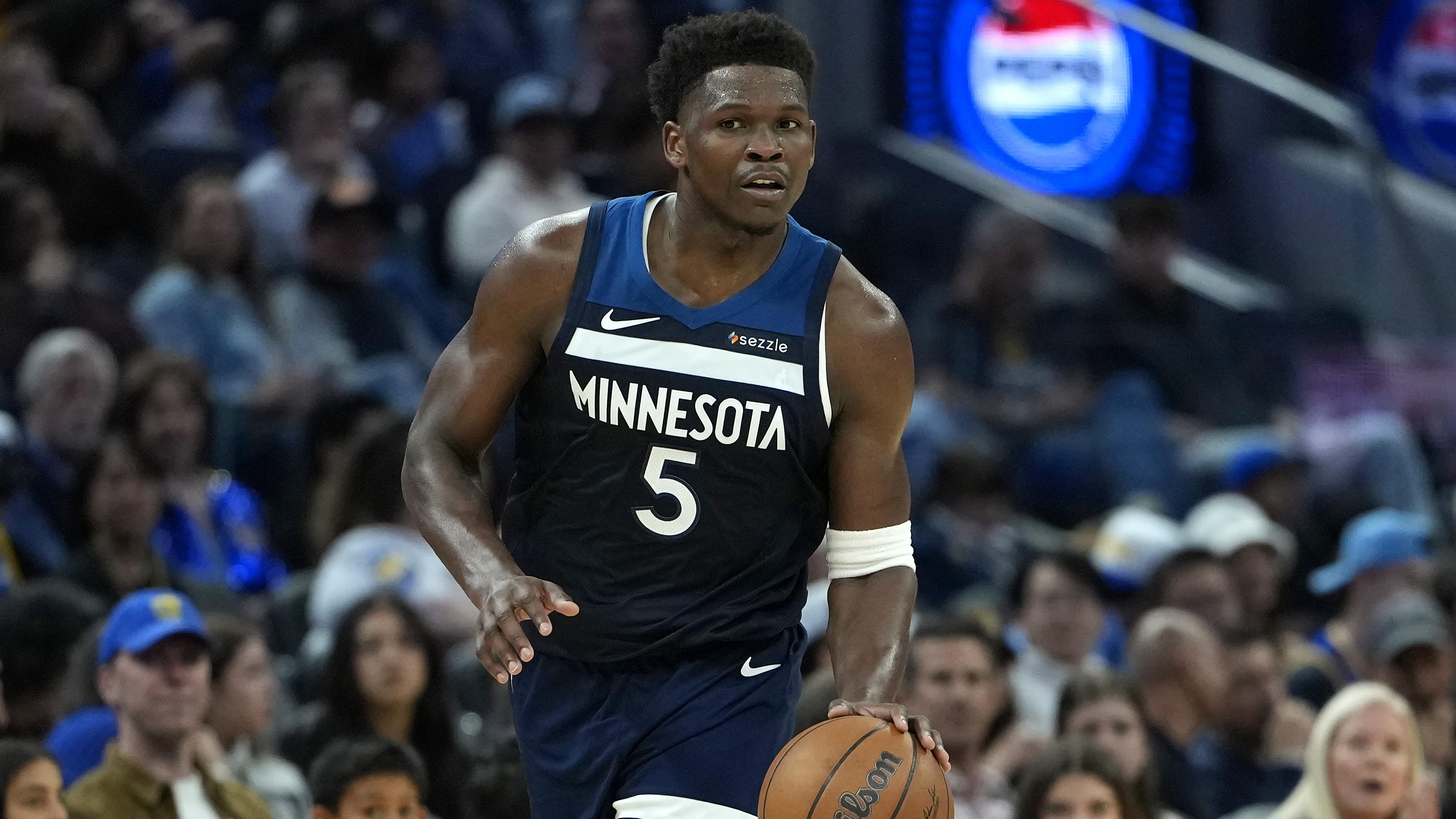 Minnesota TImberwolves v Golden State Warriors