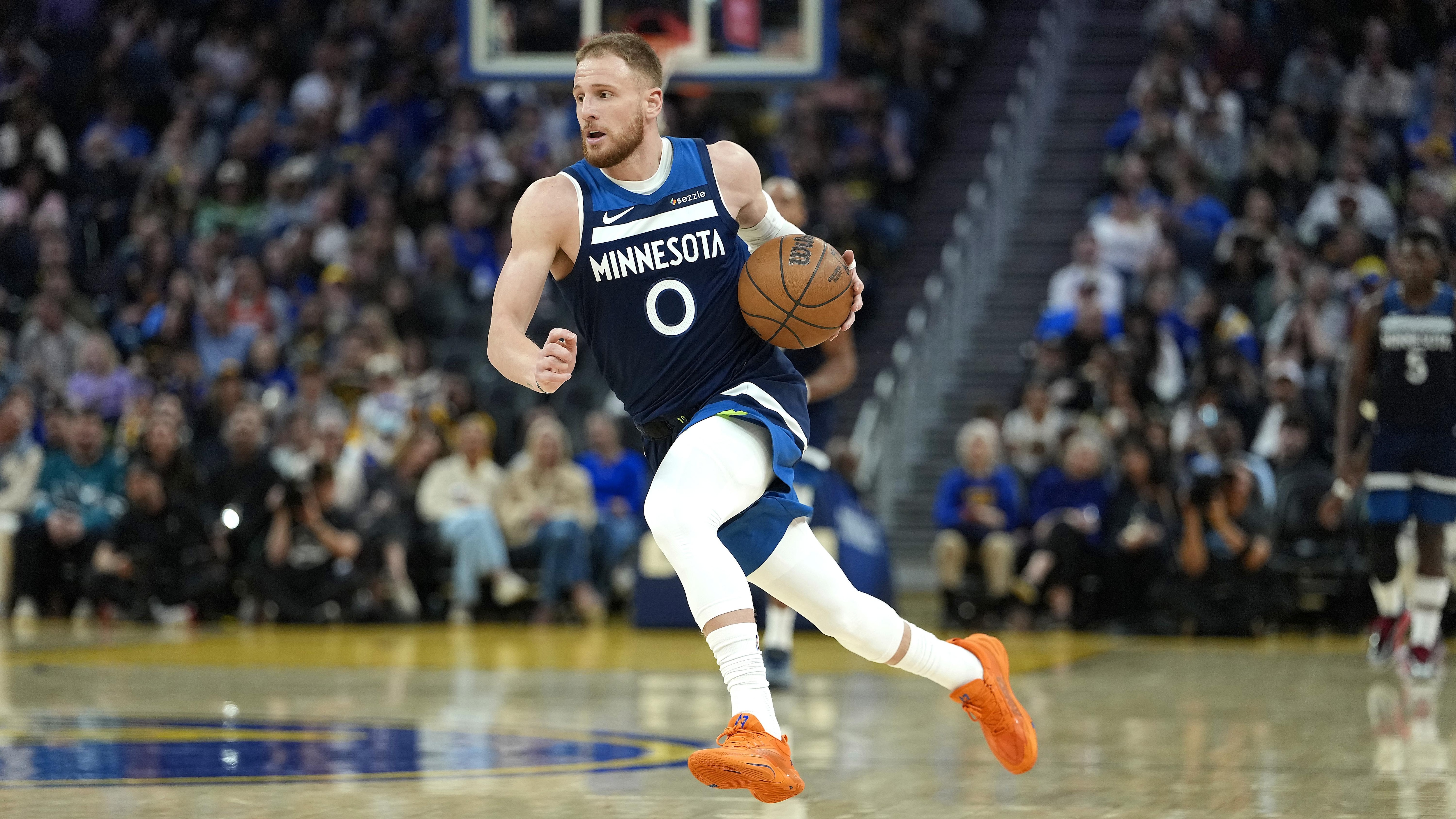 Minnesota TImberwolves v Golden State Warriors