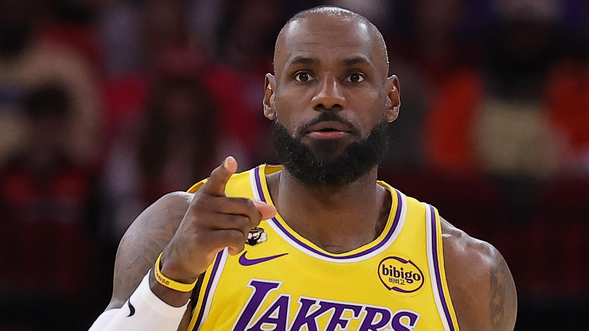 Los Angeles Lakers v Houston Rockets