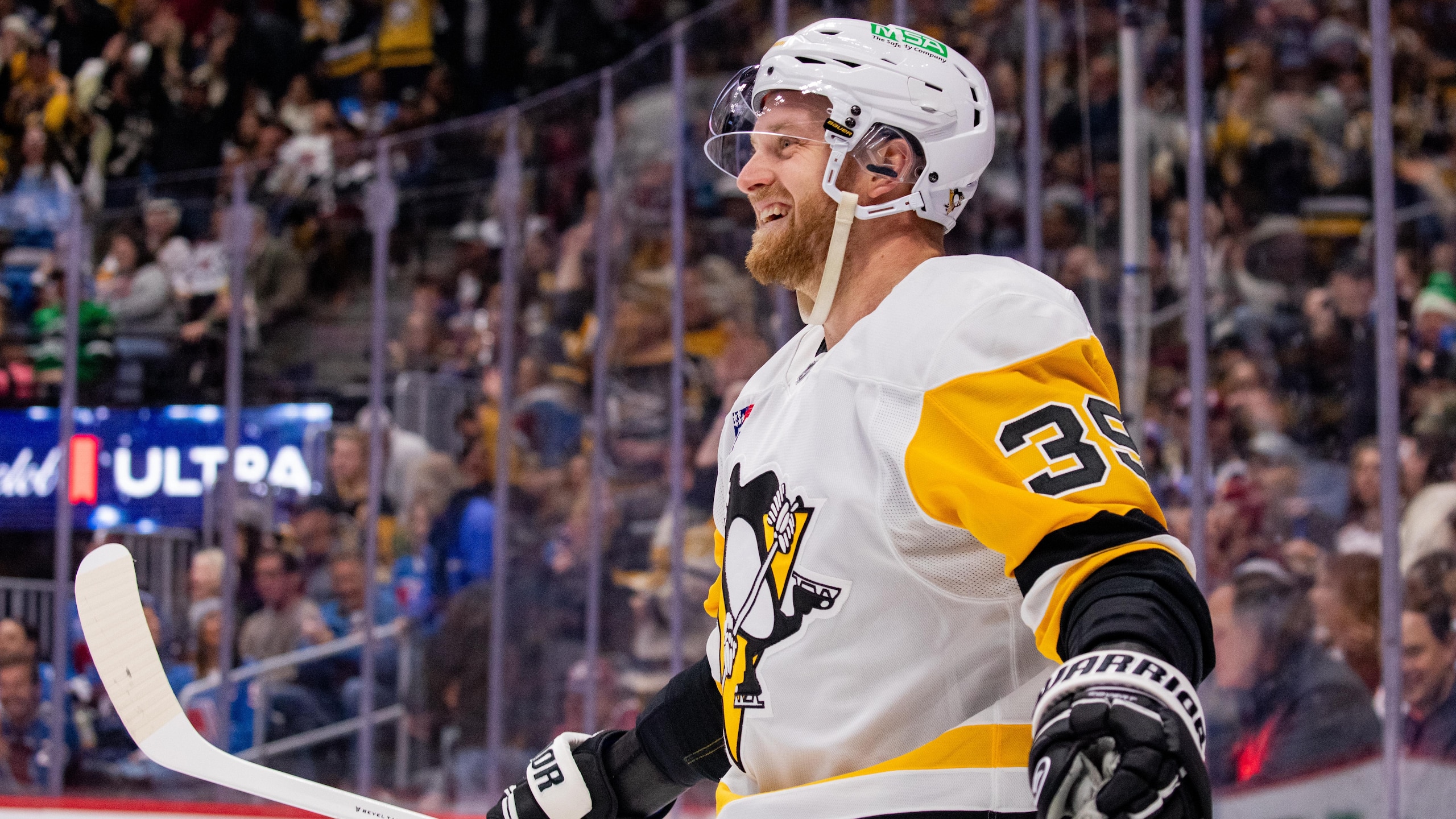 Pittsburgh Penguins v Colorado Avalanche