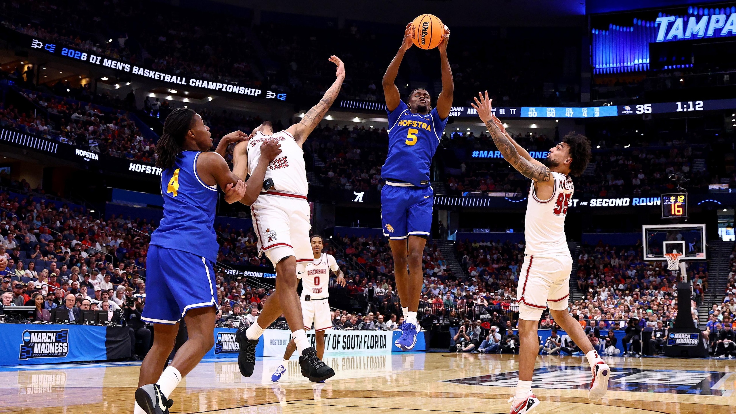 Bama Beats Hofstra to Advance 💪 Bama Beats Hofstra to Advance 💪