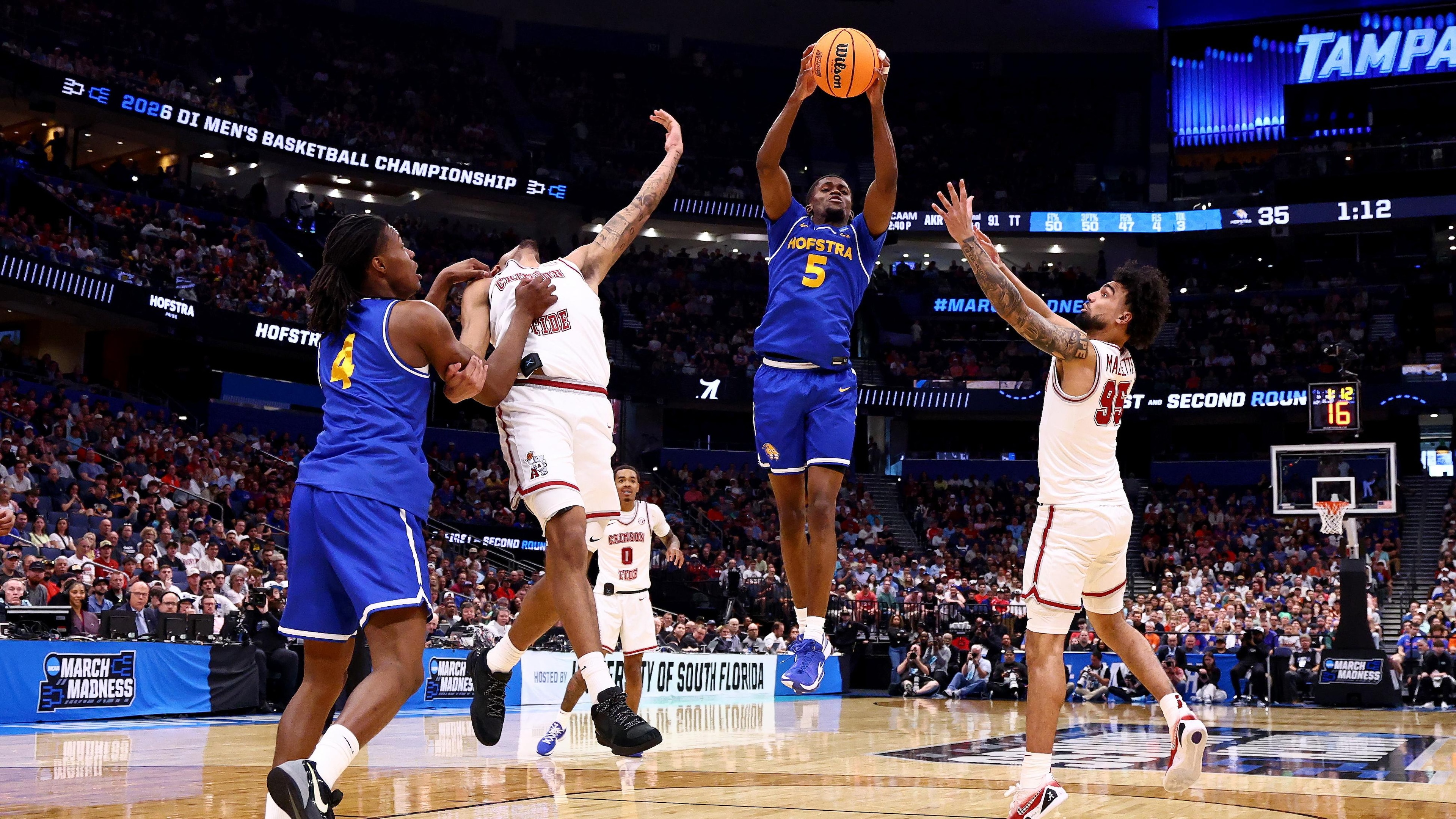 Bama Beats Hofstra to Advance 💪