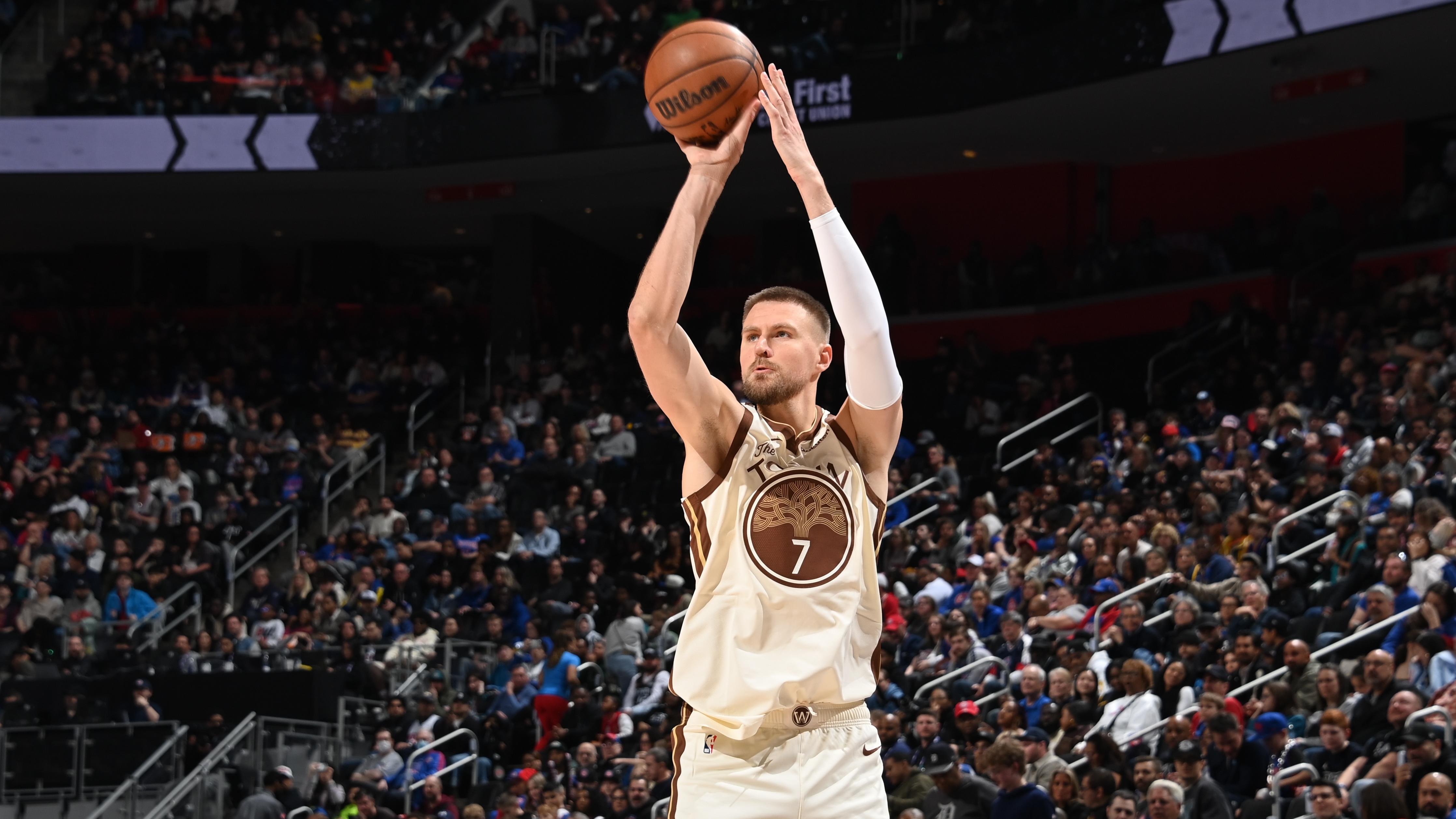 Kristaps Porzingis, Warriors Expected to Agree to New Contract in Free Agency by NBA Insider