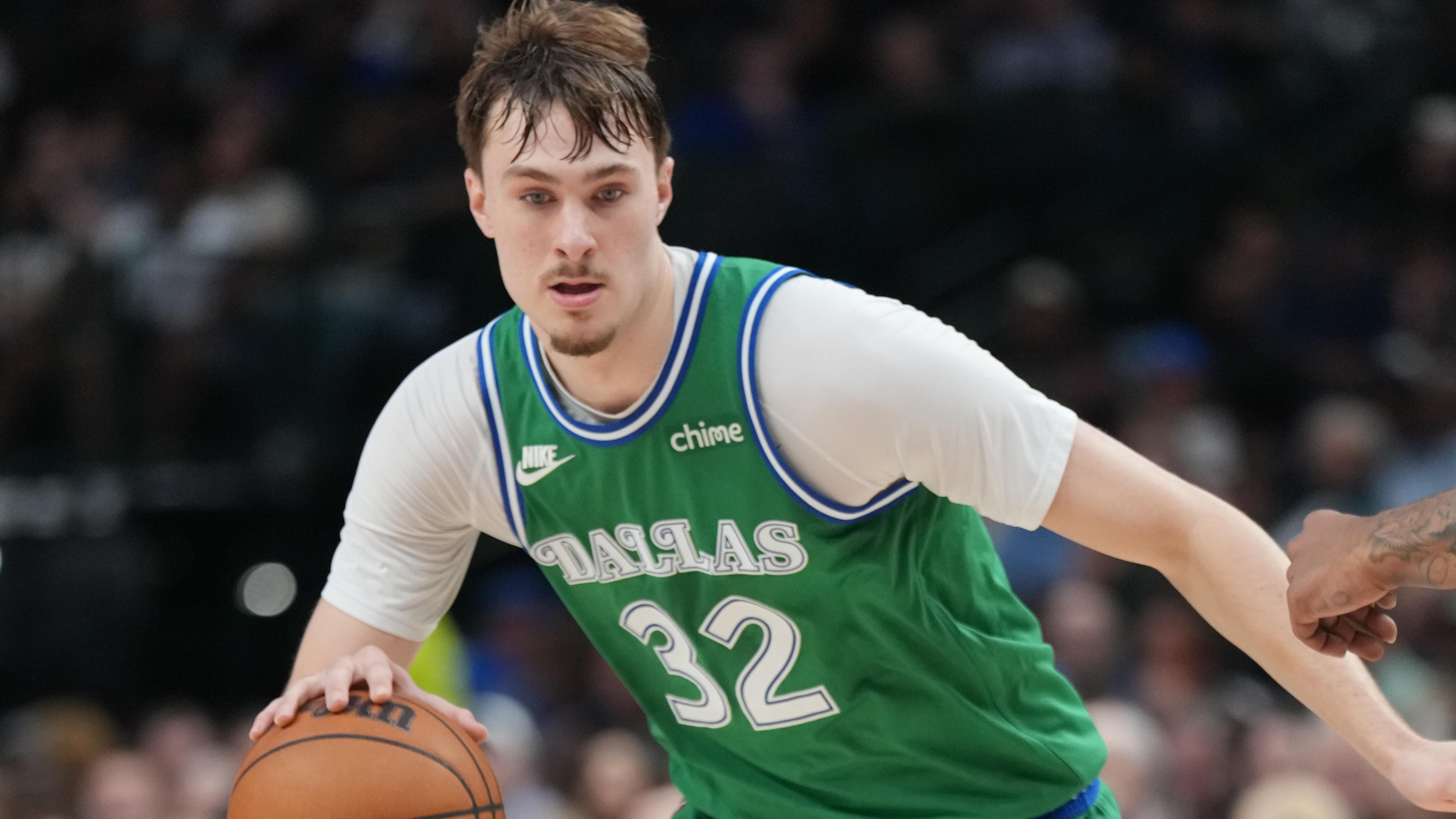 Los Angeles Clippers v Dallas Mavericks