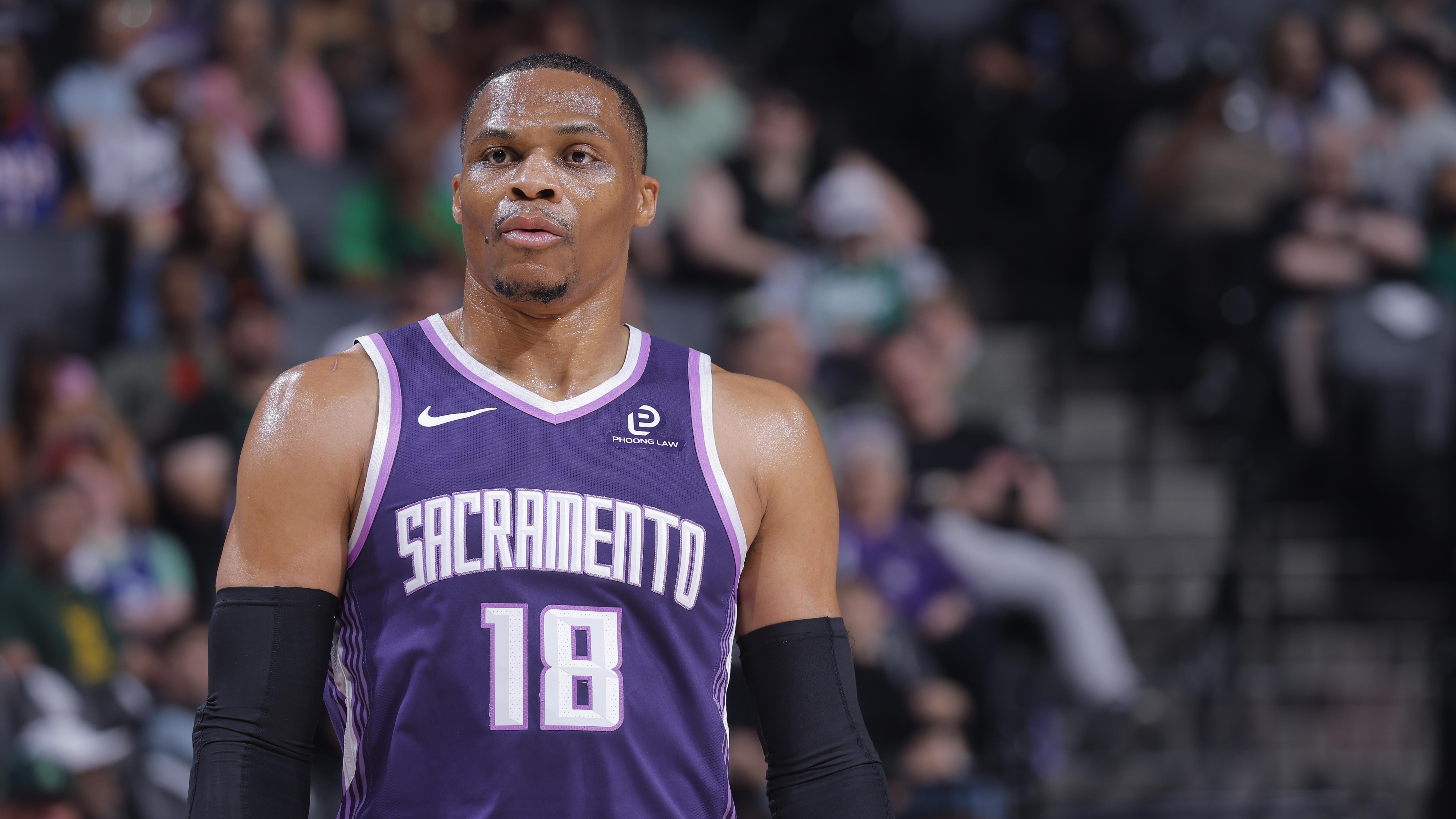 San Antonio Spurs v Sacramento Kings