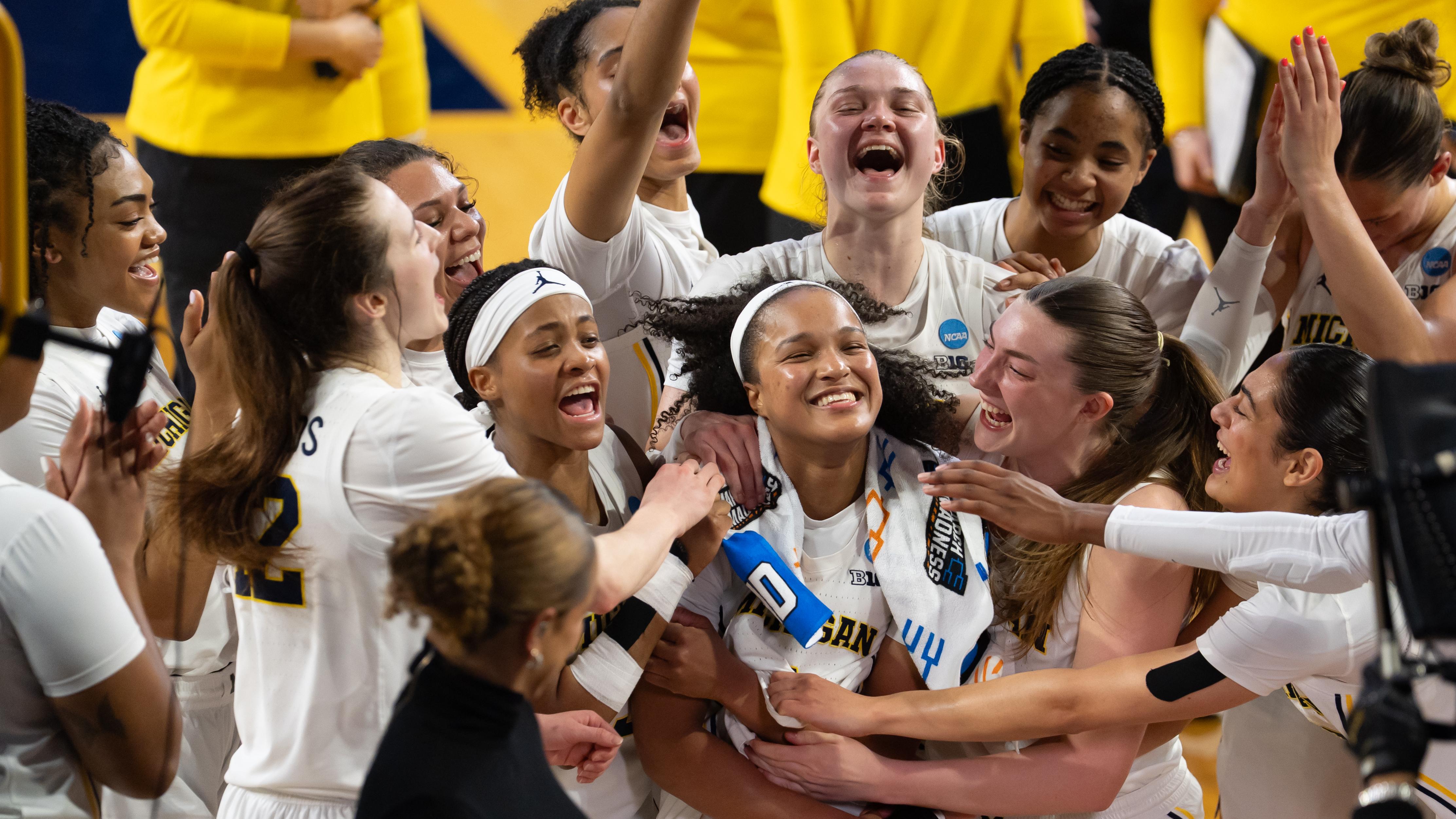 Holy Cross v Michigan