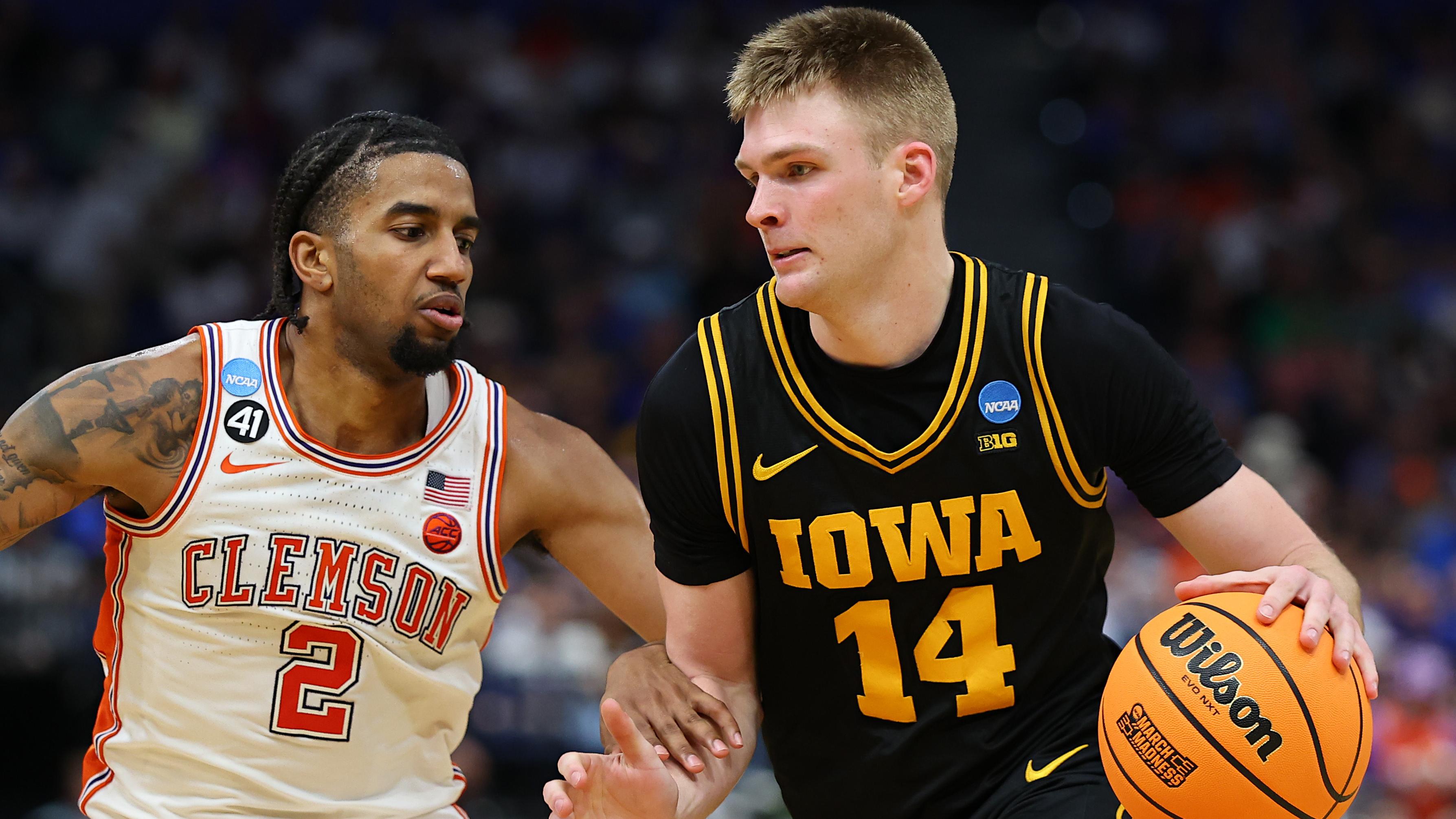 Clemson v Iowa
