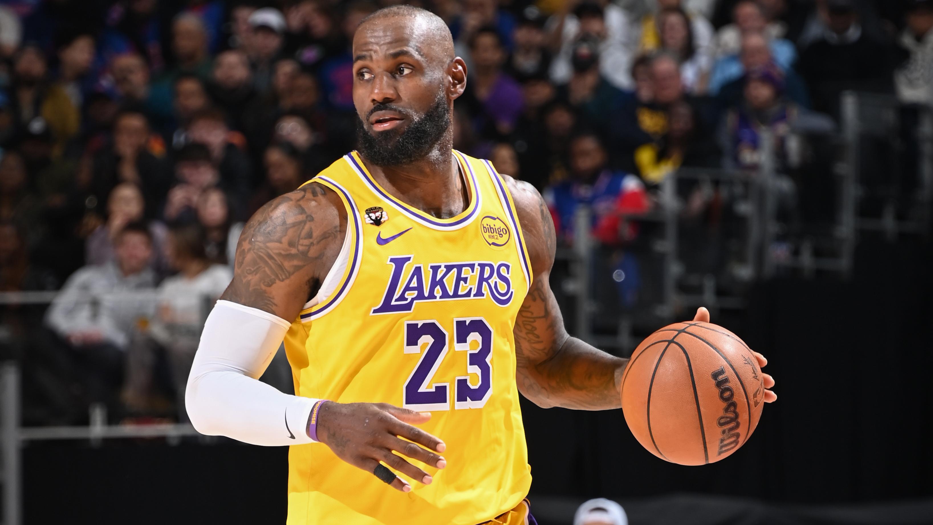 Los Angeles Lakers v Detroit Pistons