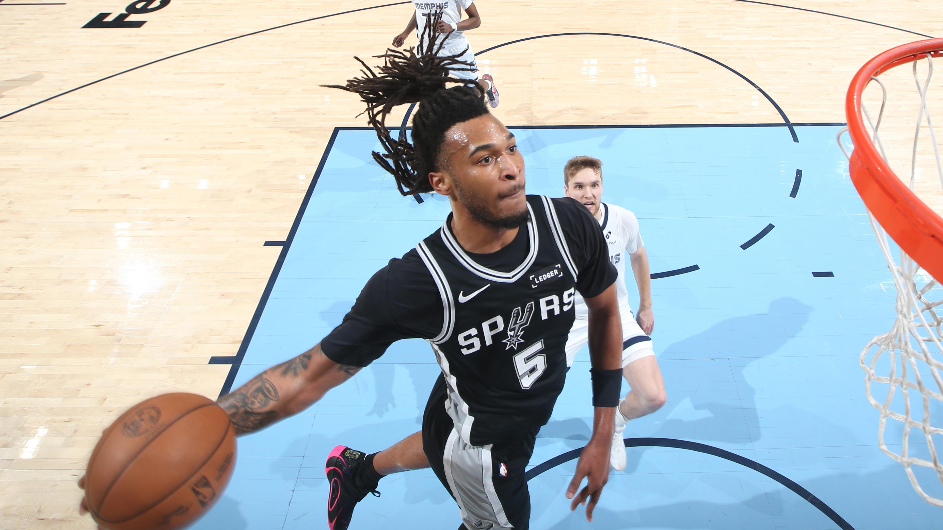 San Antonio Spurs v Memphis Grizzlies