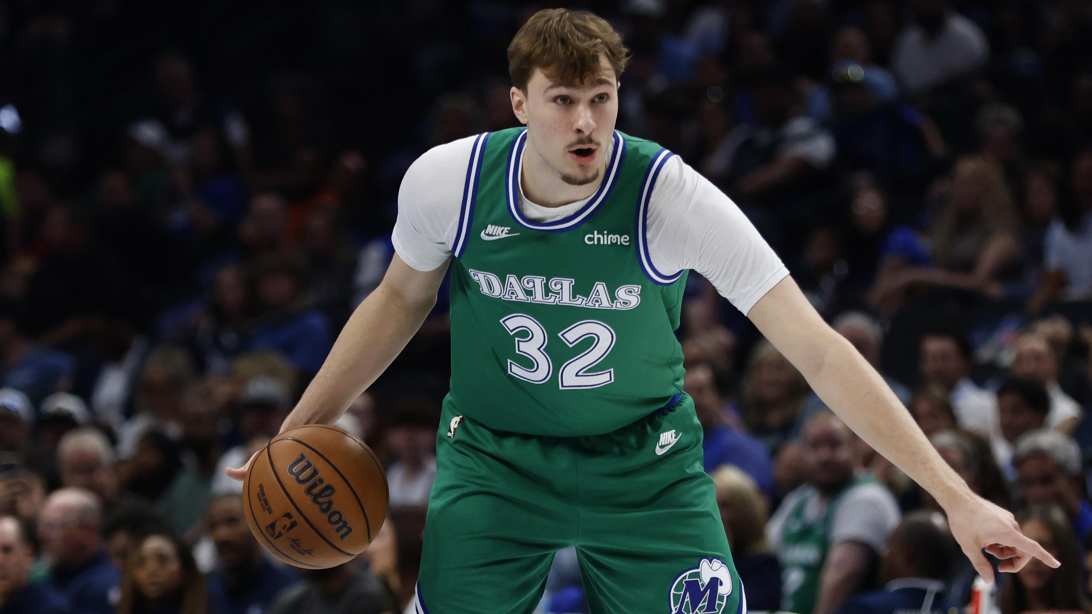 Los Angeles Clippers v Dallas Mavericks