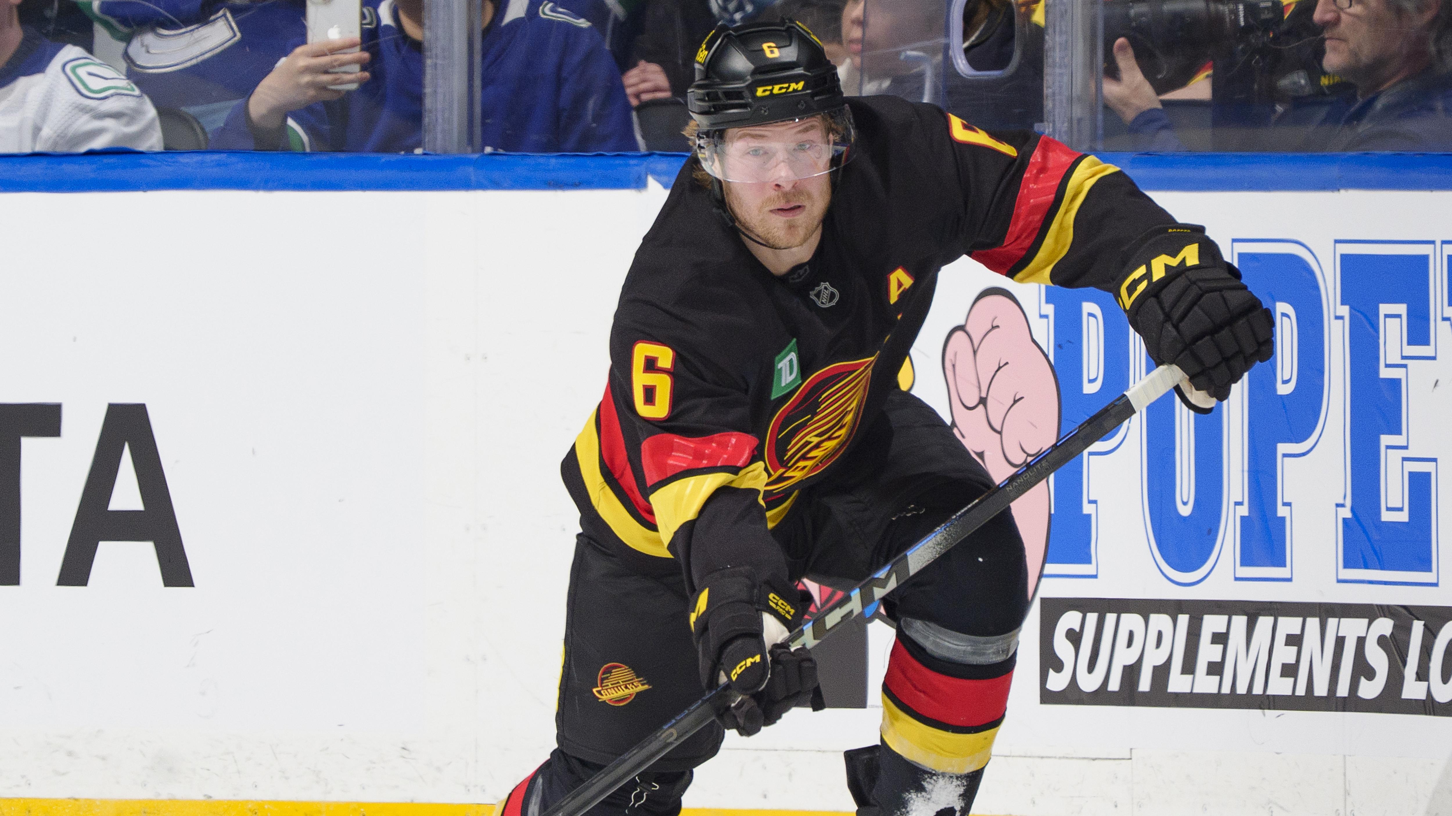 St. Louis Blues  v Vancouver Canucks