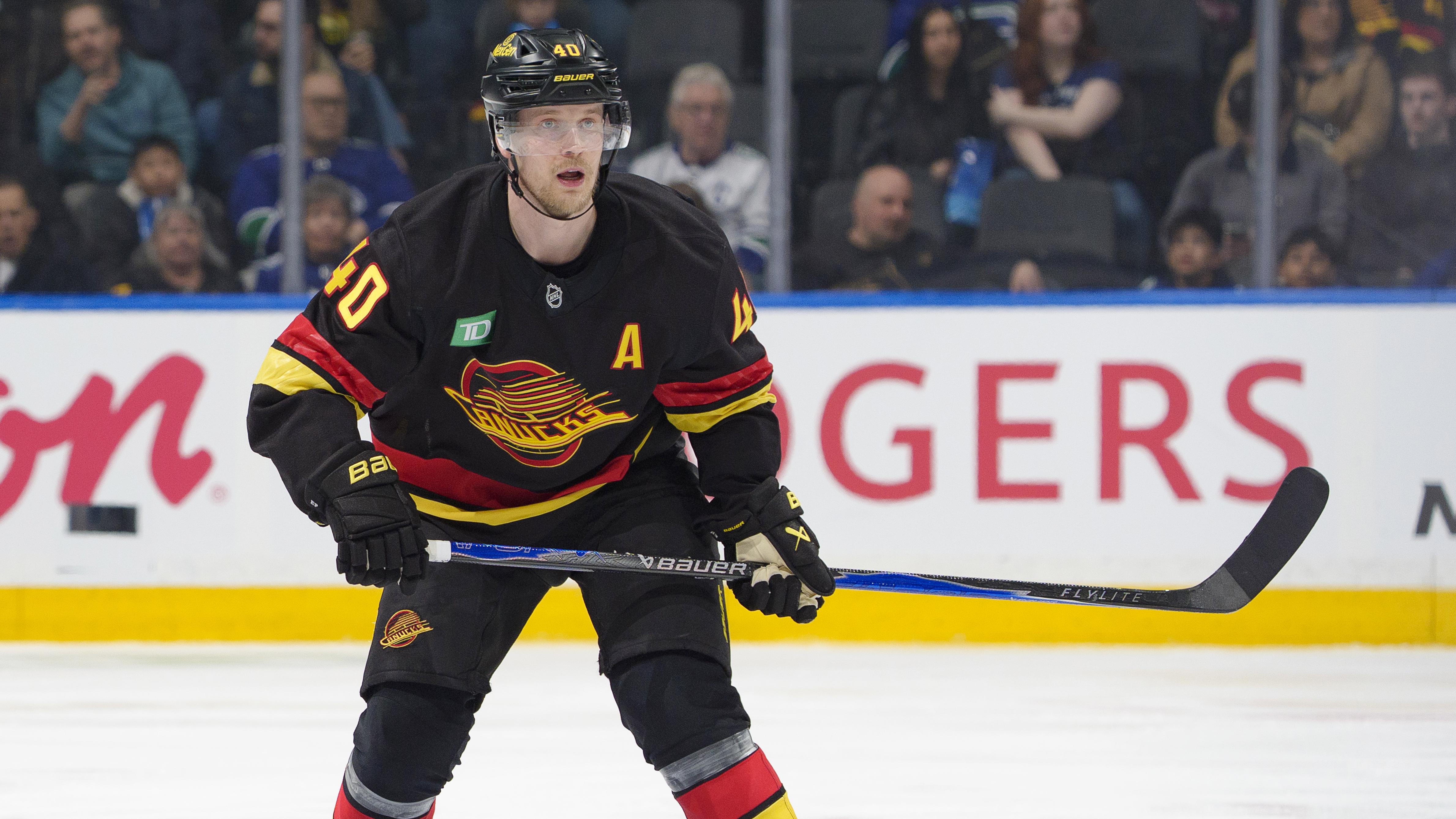 St. Louis Blues  v Vancouver Canucks