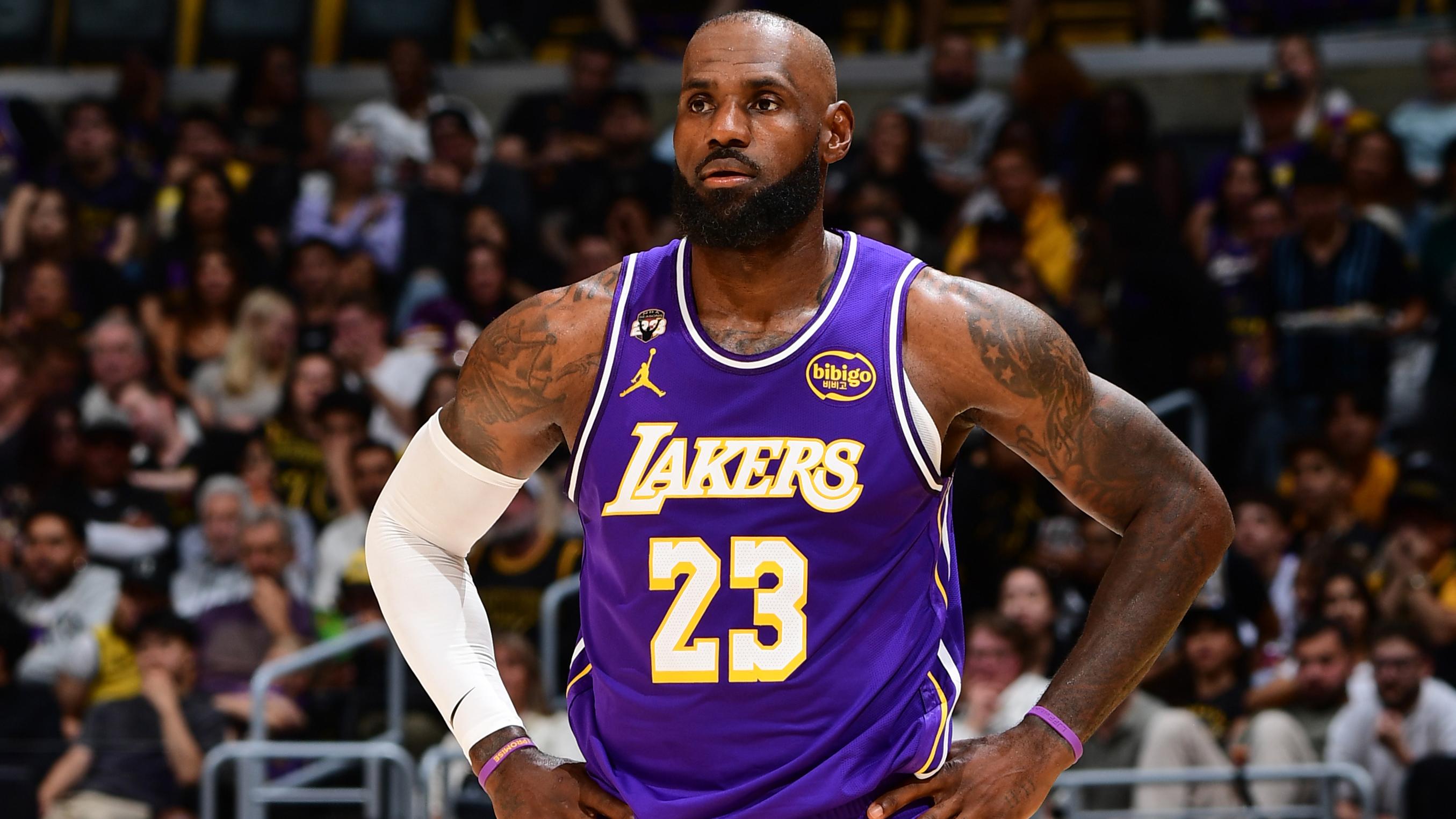 Brooklyn Nets v Los Angeles Lakers