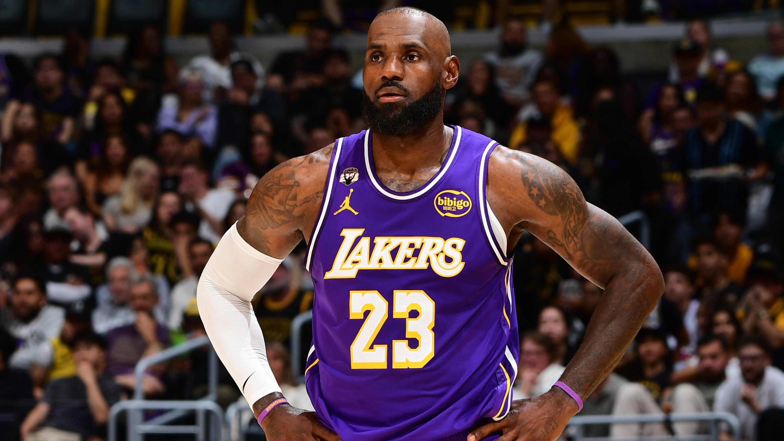 Brooklyn Nets v Los Angeles Lakers